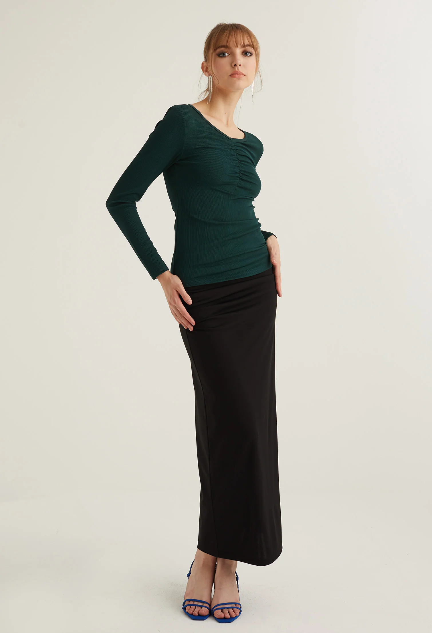 Basic Cinch Detail V Neck Top