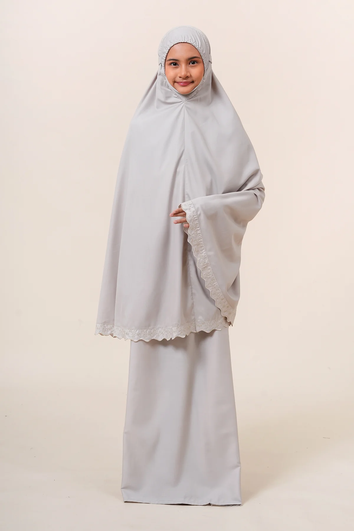 Telekung Broderie Rani Kids