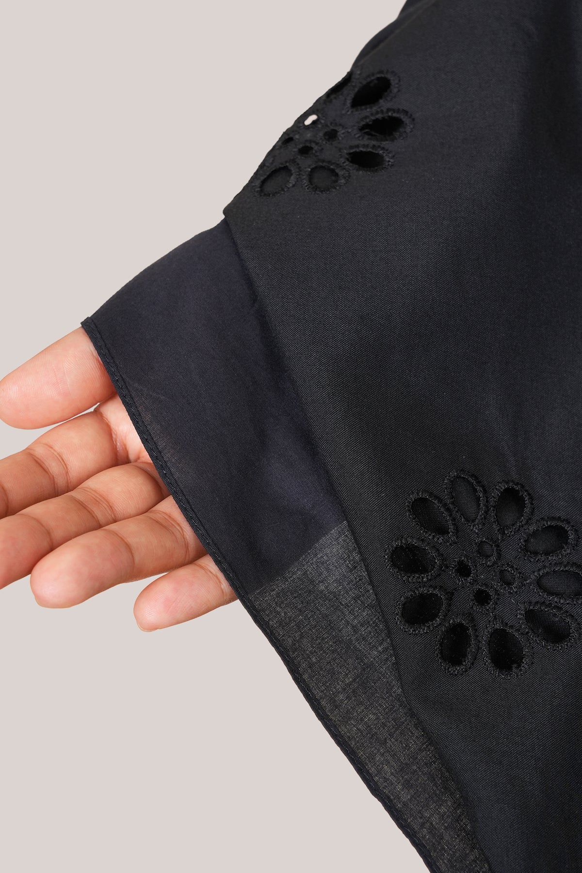 Telekung Maharani Broderie Zahara