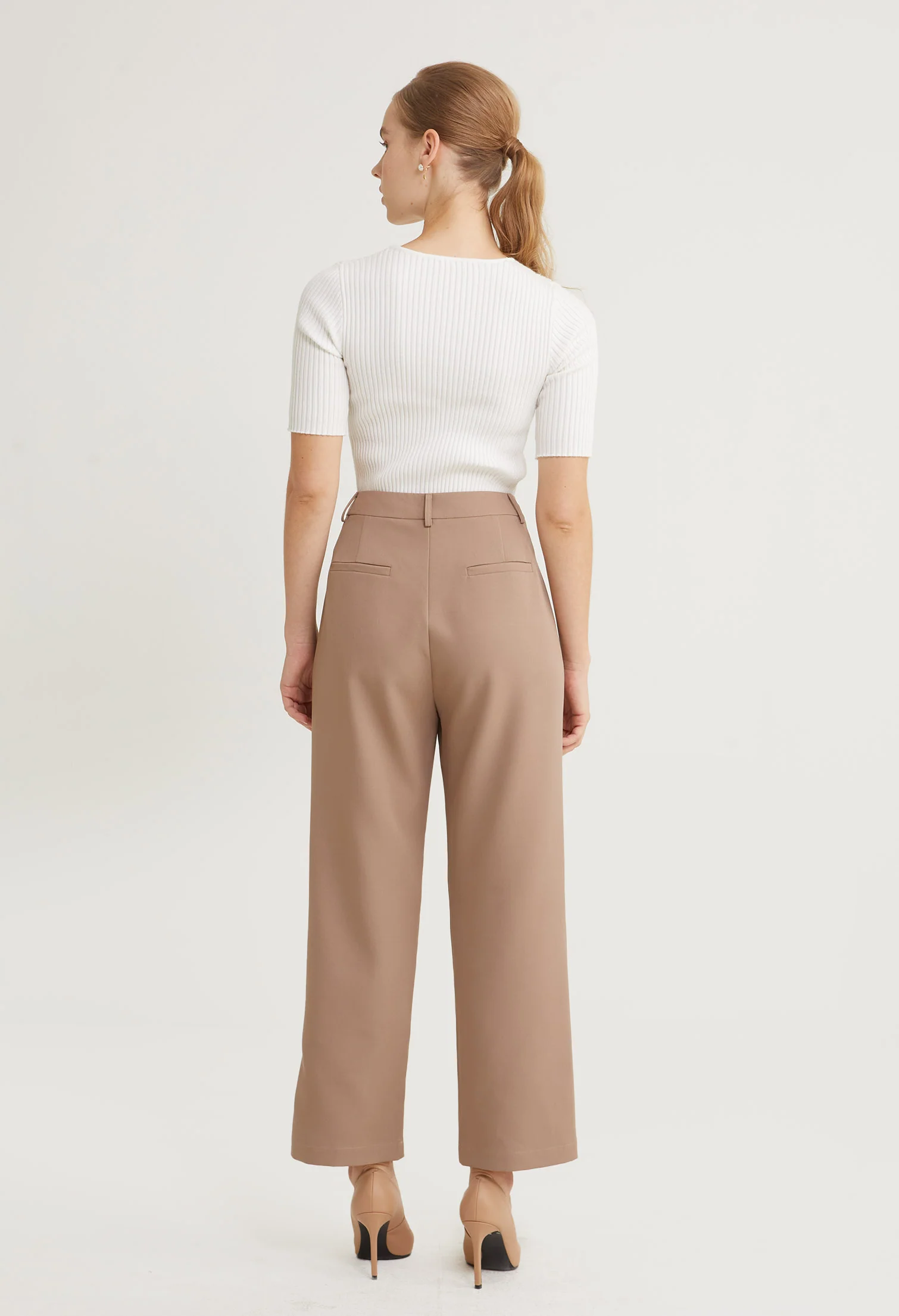Metropolitan Straight Cut Pants