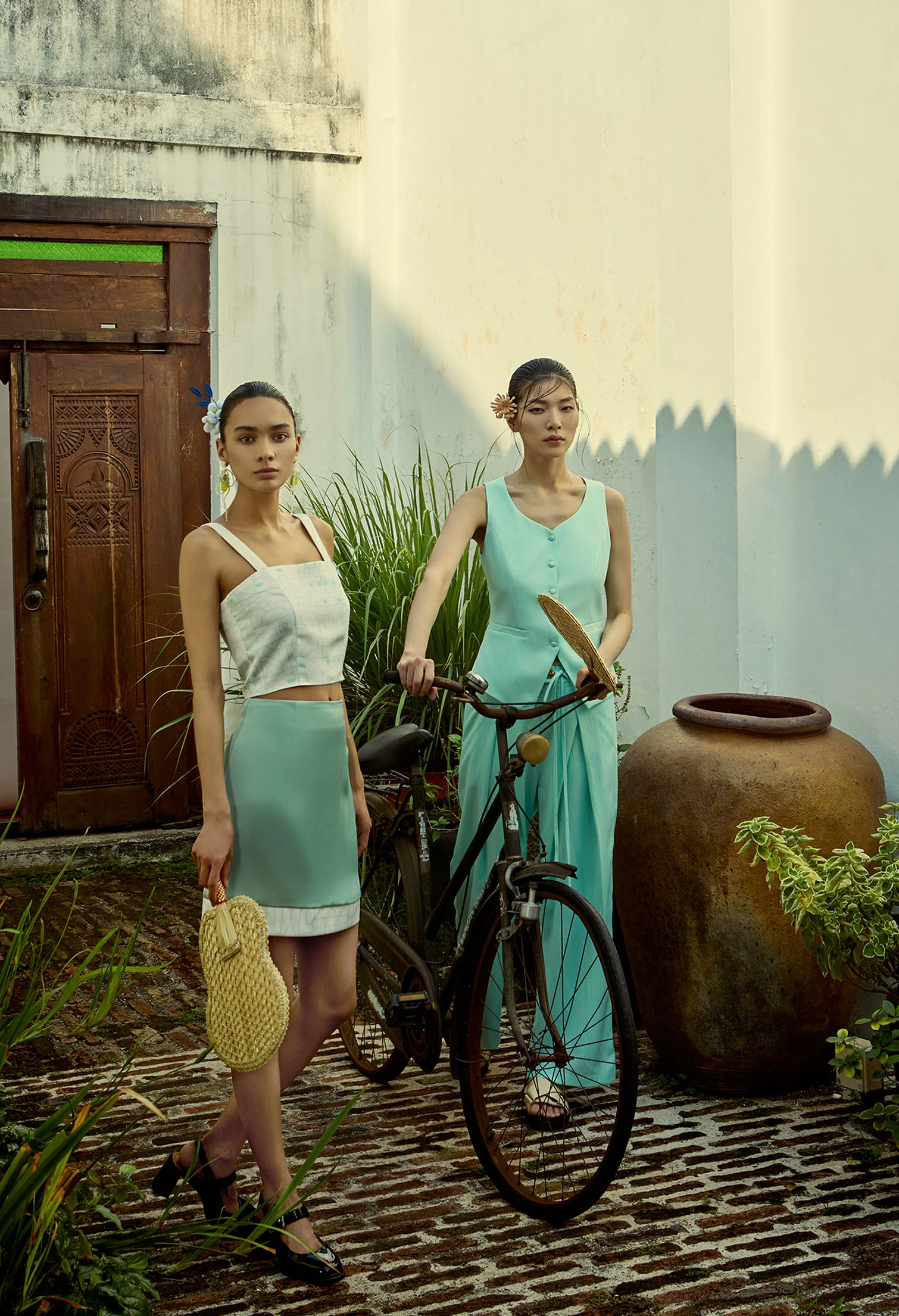 Cherki Print Cropped Tank Top