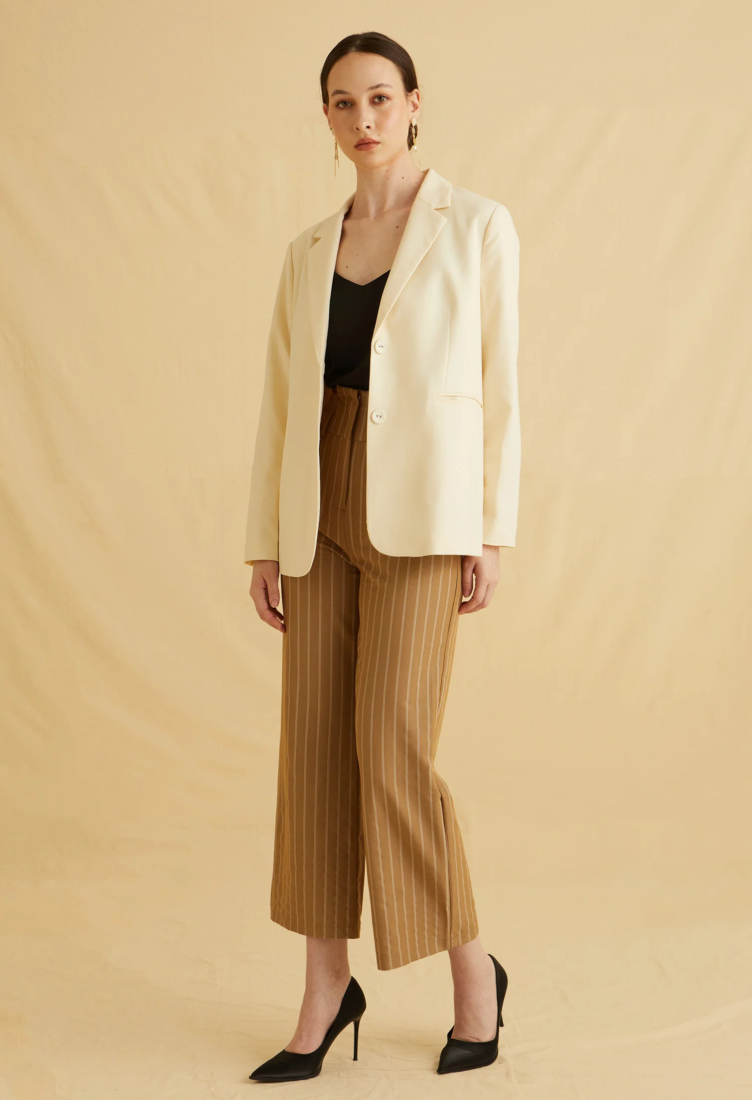 Refined Frame V-Neck Blazer