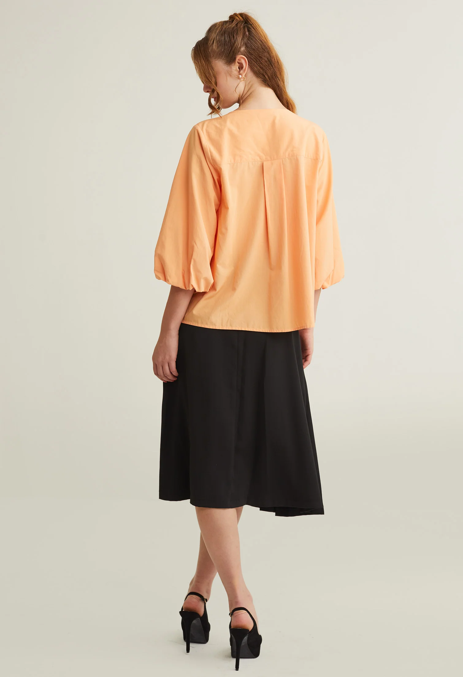 Bell Cuff Button Down À La Mode Top