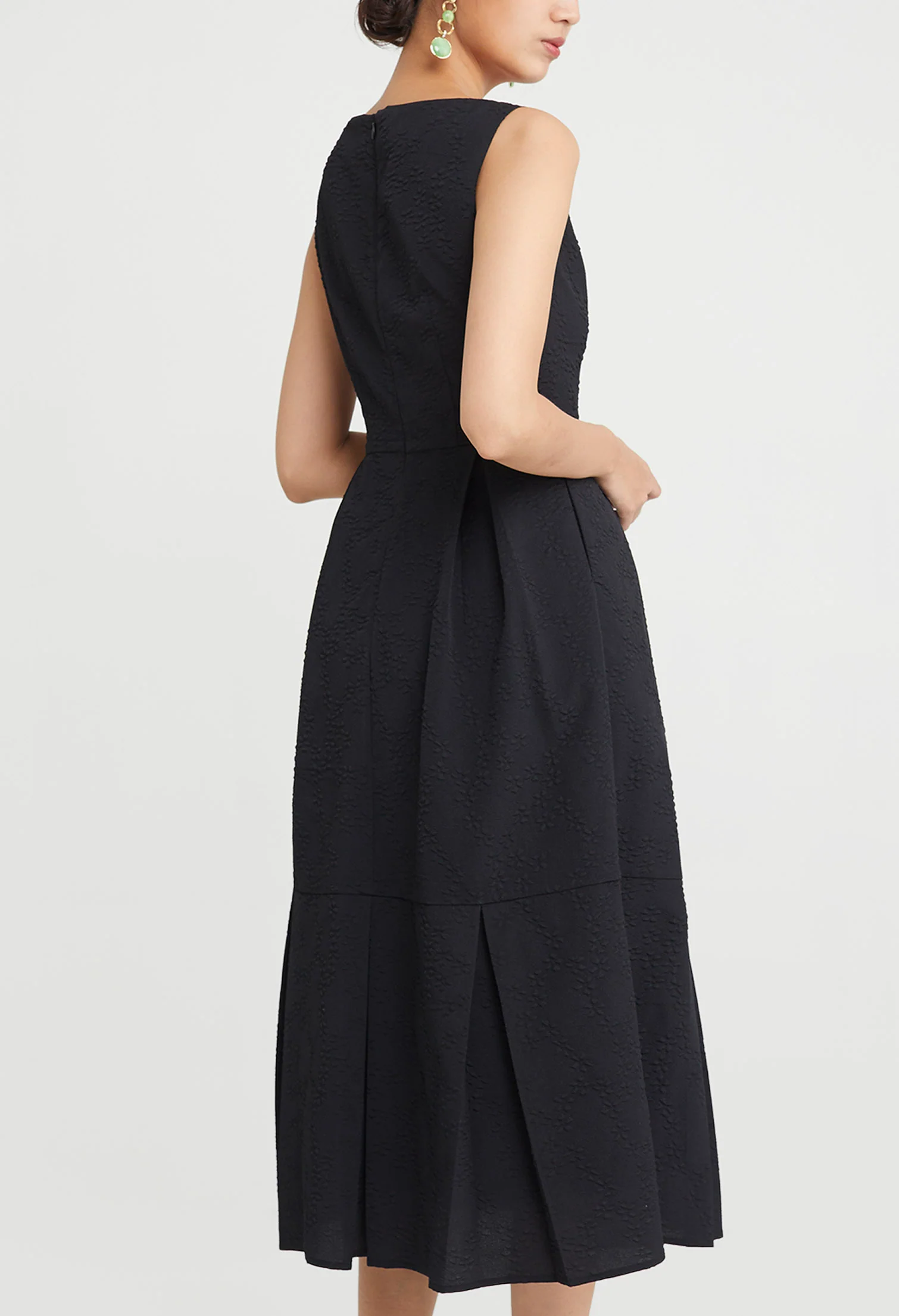 Yin-Yang Front Slit Midi Dress