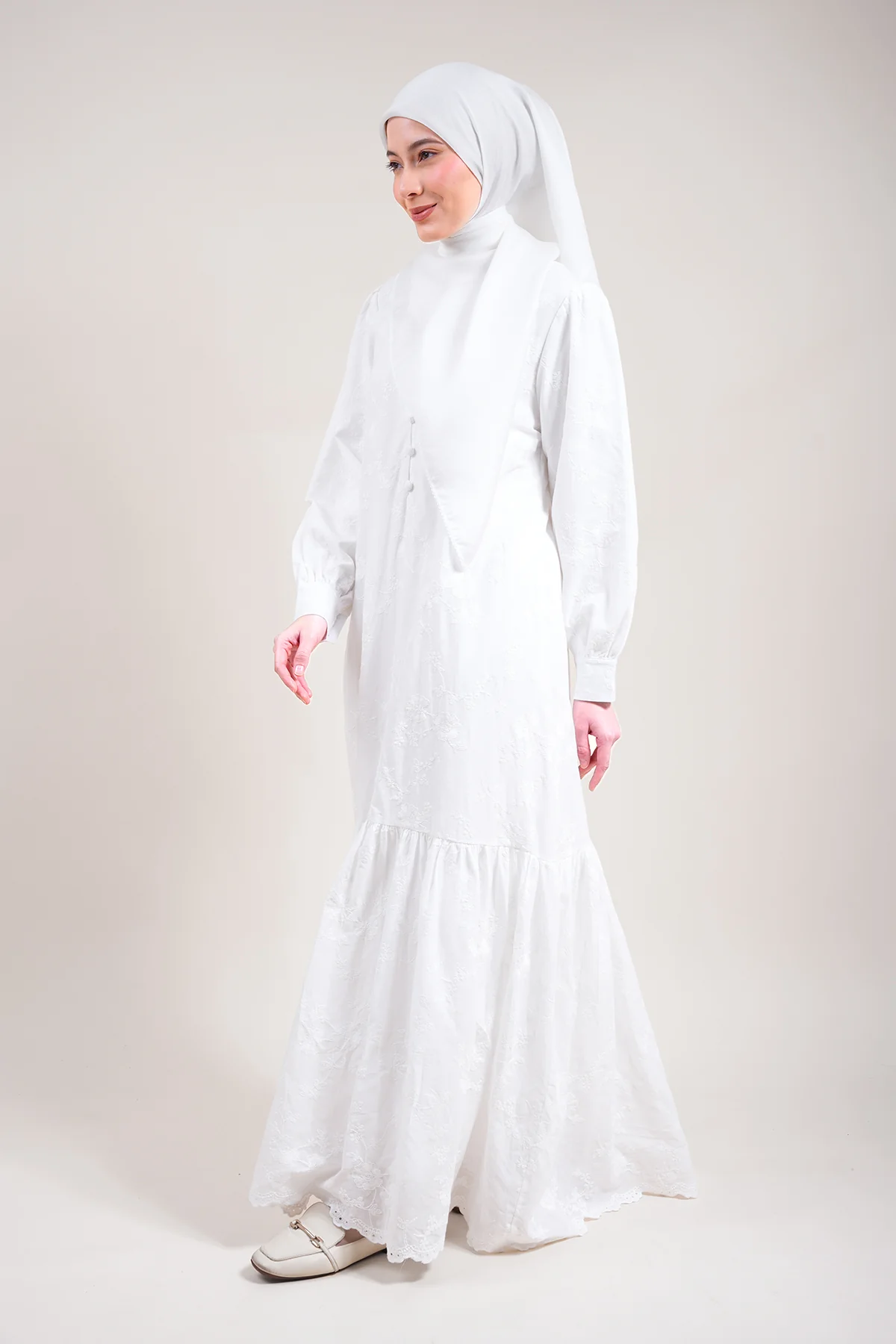 Jazmine Embroidery Jubah
