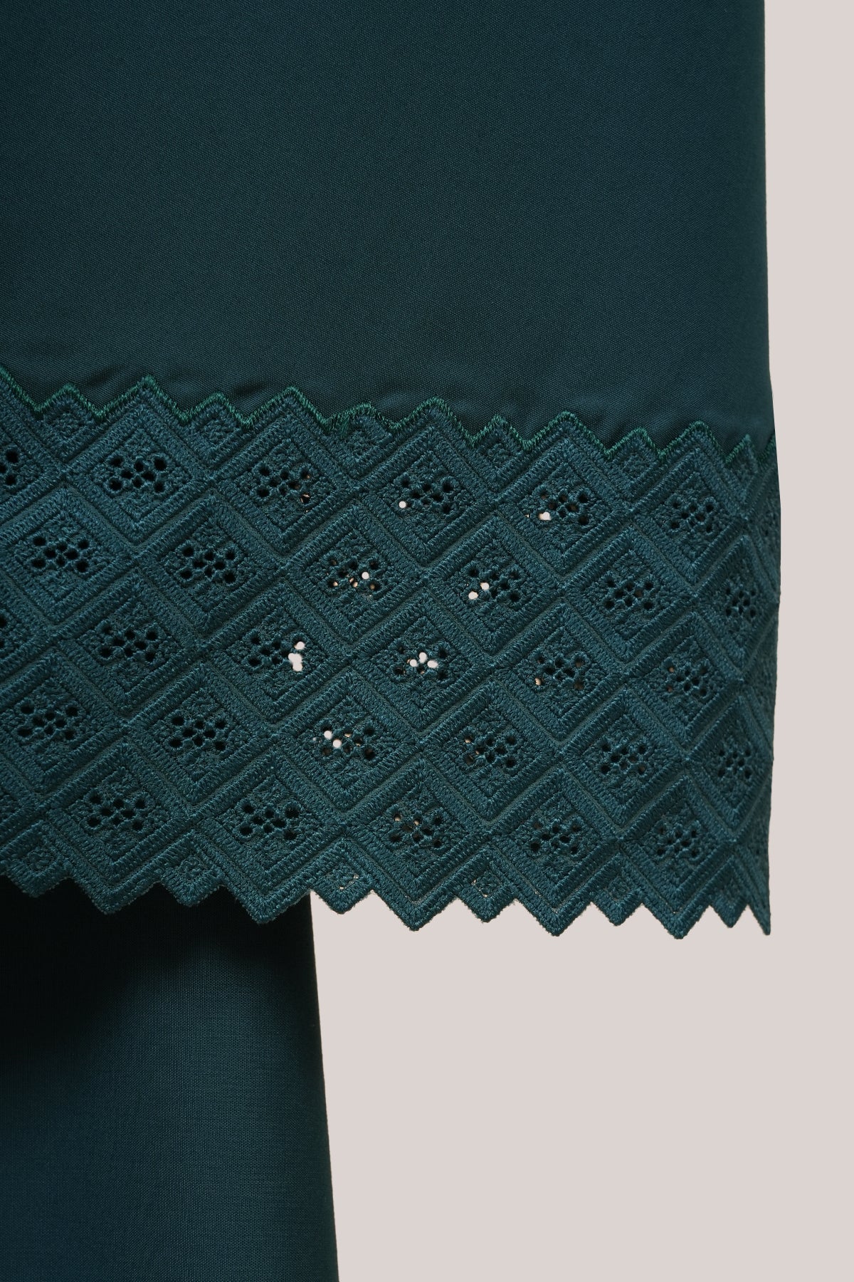 Telekung Signature Elara Plus