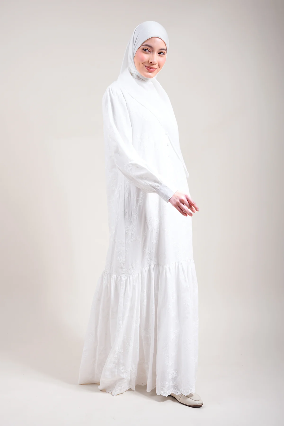 Jazmine Embroidery Jubah