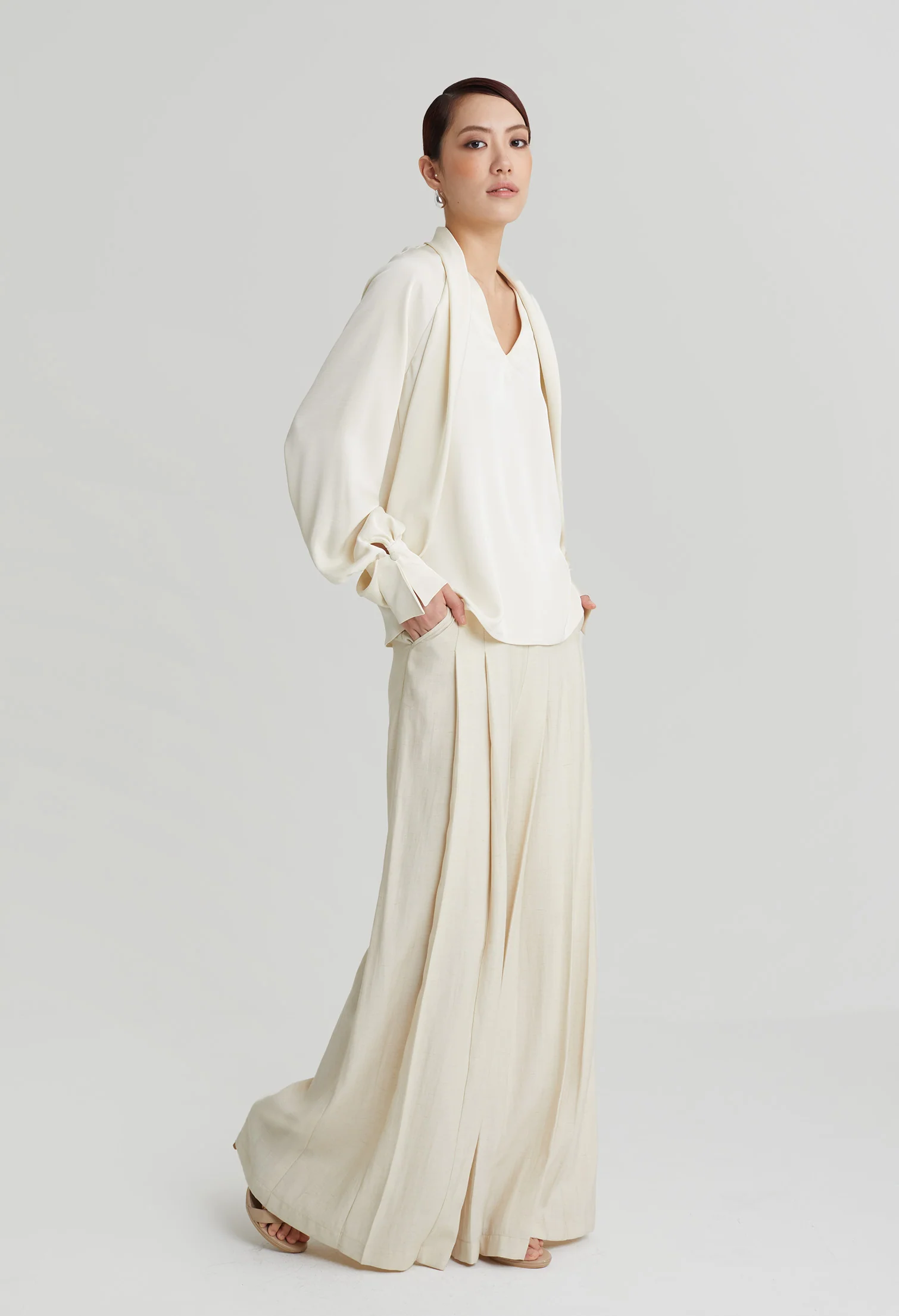 nichii X NURITA HARITH Scarf Flou V-Neck Top