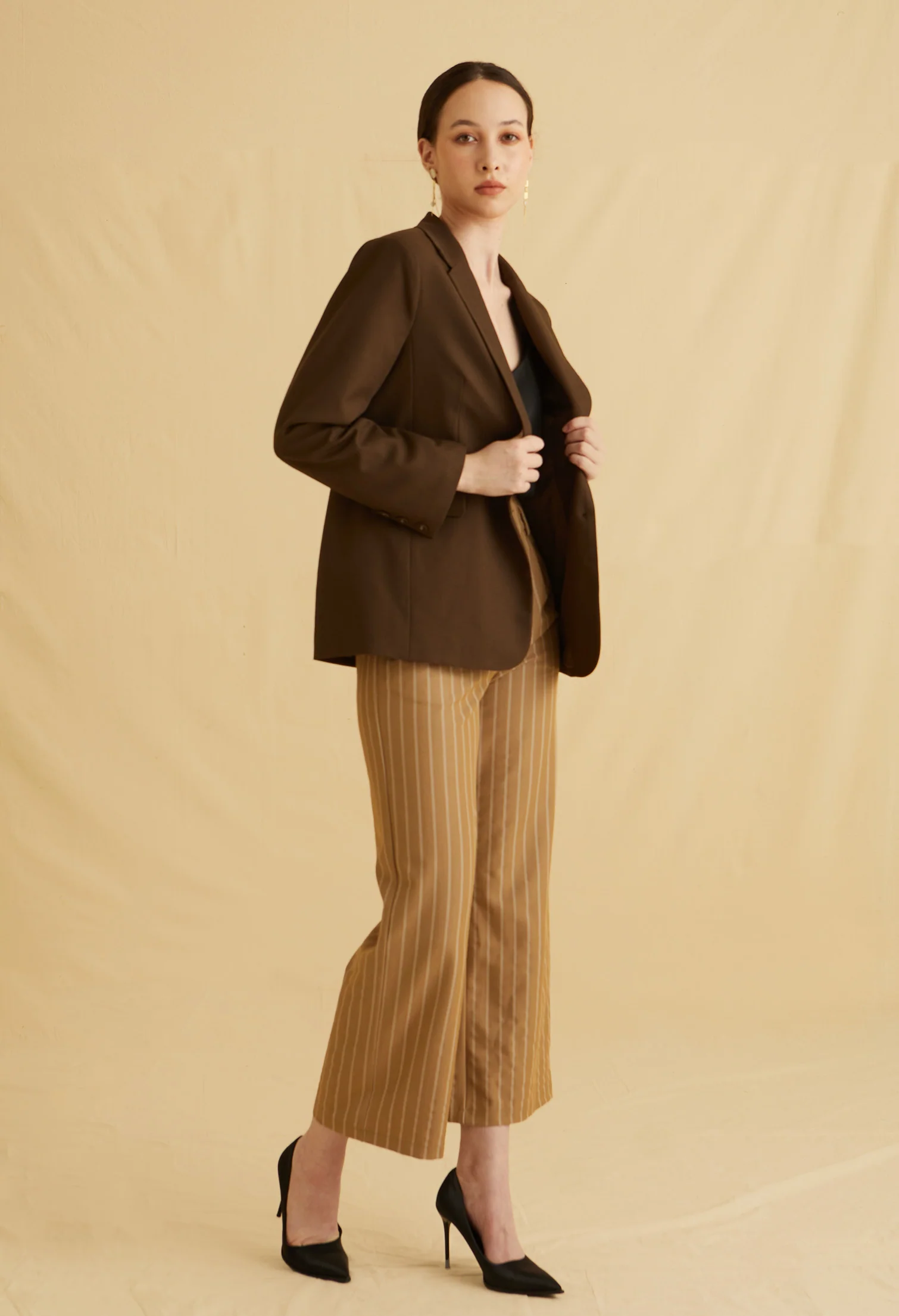 Refined Frame V-Neck Blazer