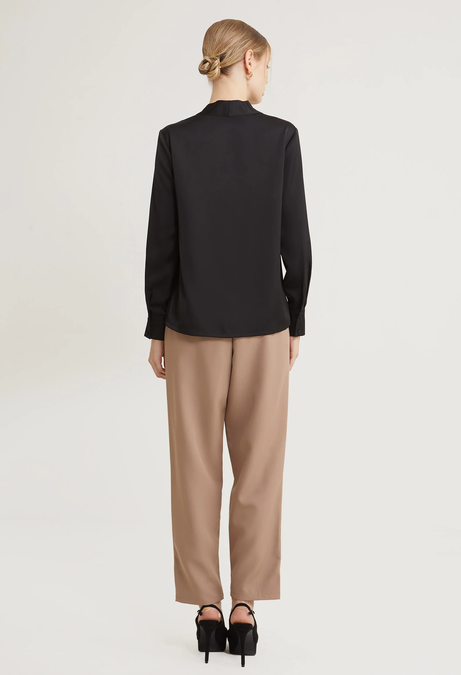 Whisper Allure Long Sleeves Blouse