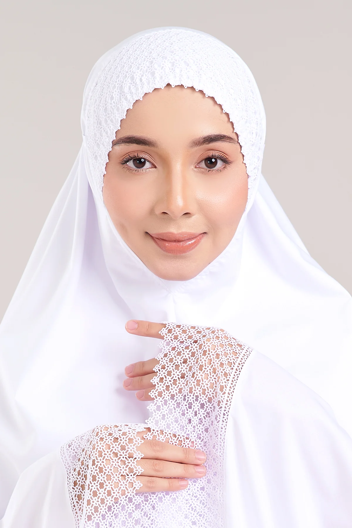 Telekung Modish Akira