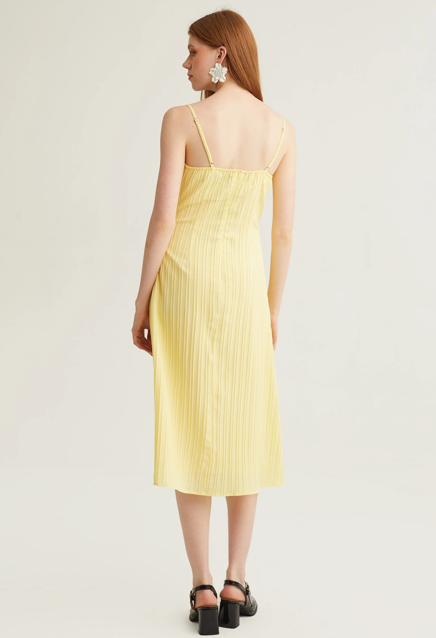 Squared Neck Pleated Midi Dress