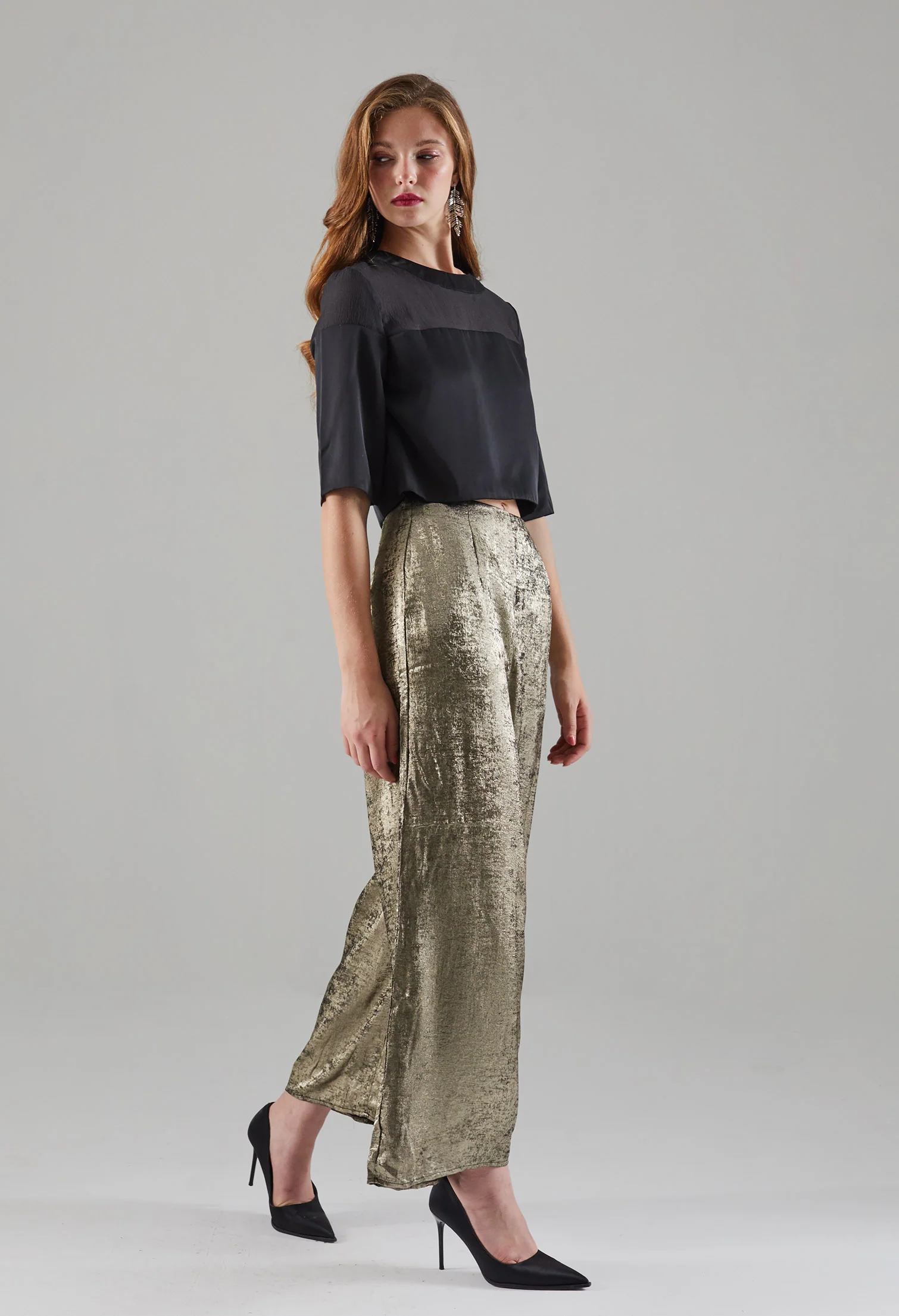 Classic Round Neck Crop Top