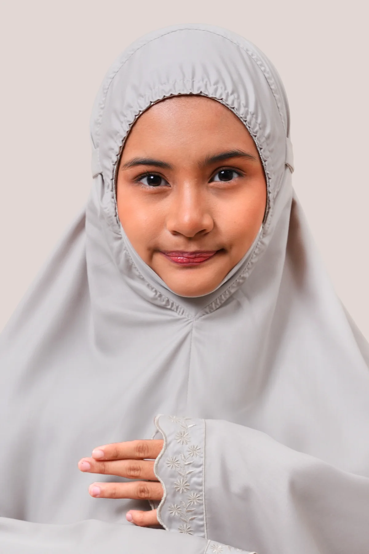 Telekung Broderie Rani Kids