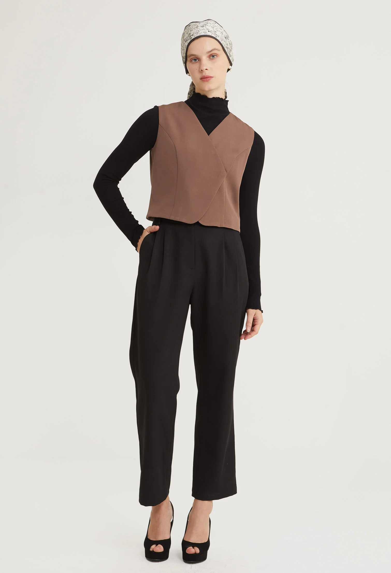 Sculpted Charm Sleeveless Top