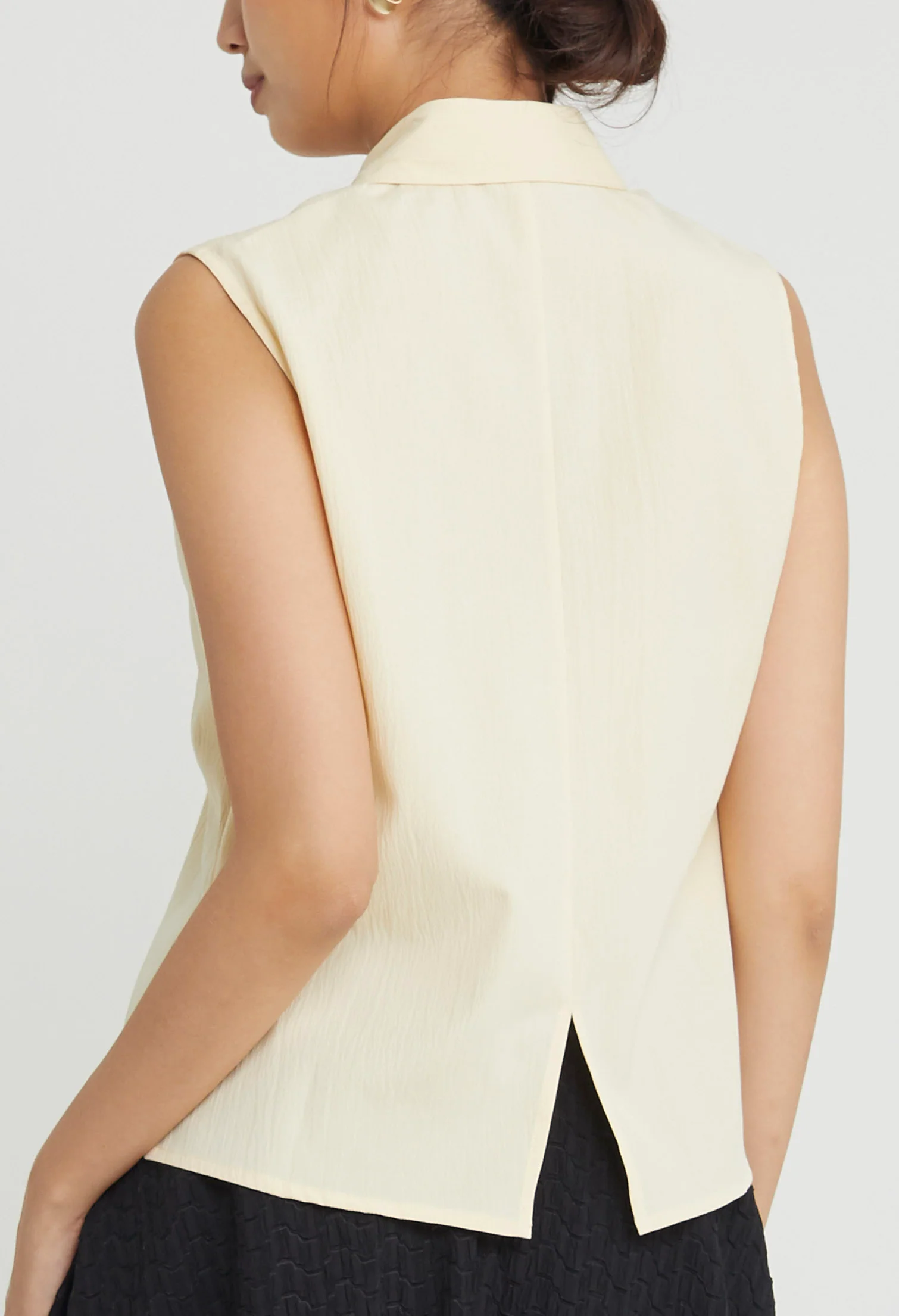 Breezy Bloom Collared Top