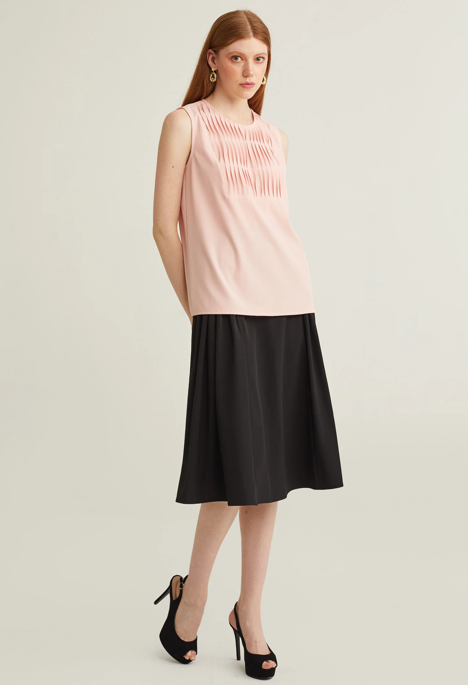 Twist Pleated Sleeveless Top