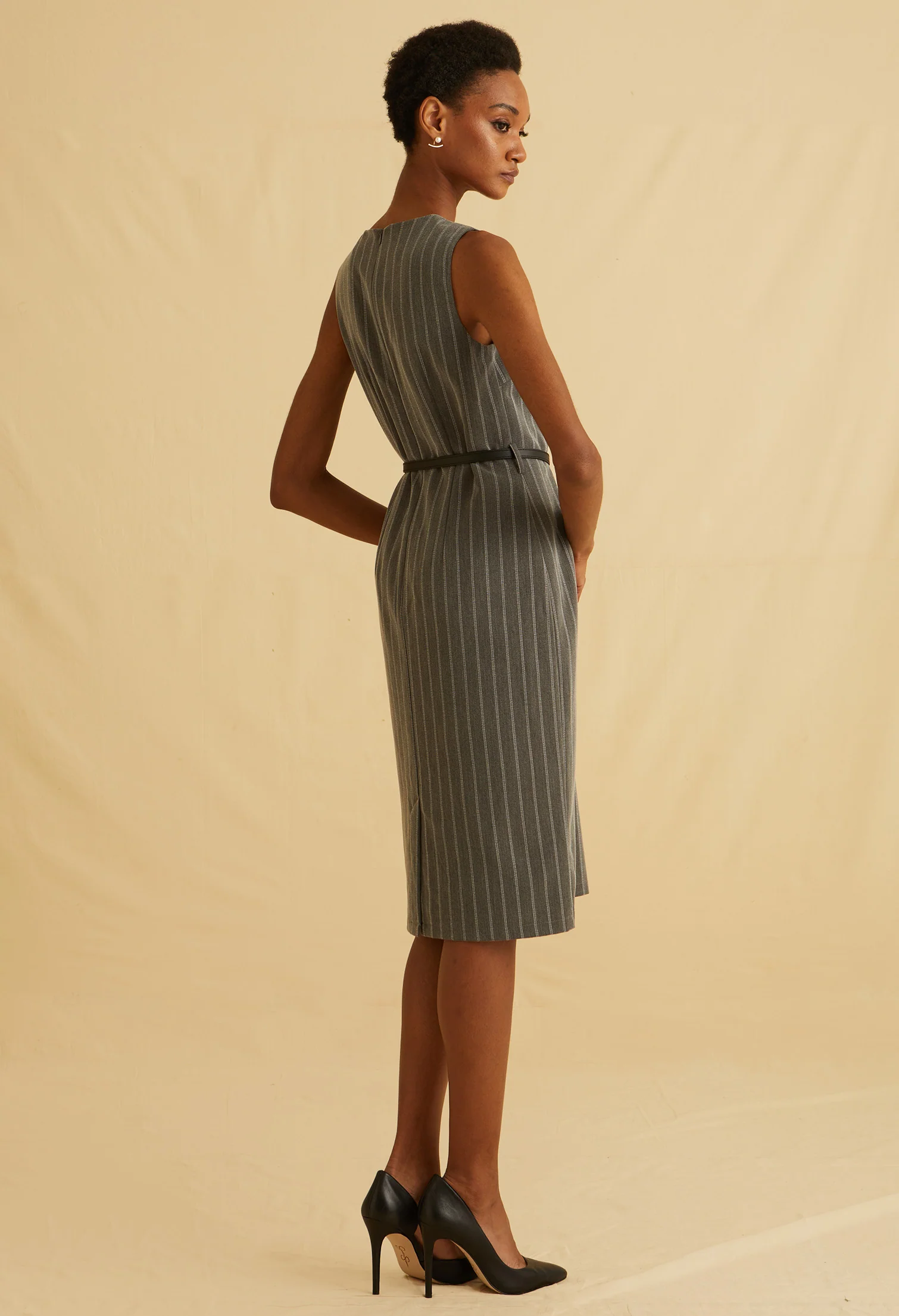 Sharp Line Midi Dress