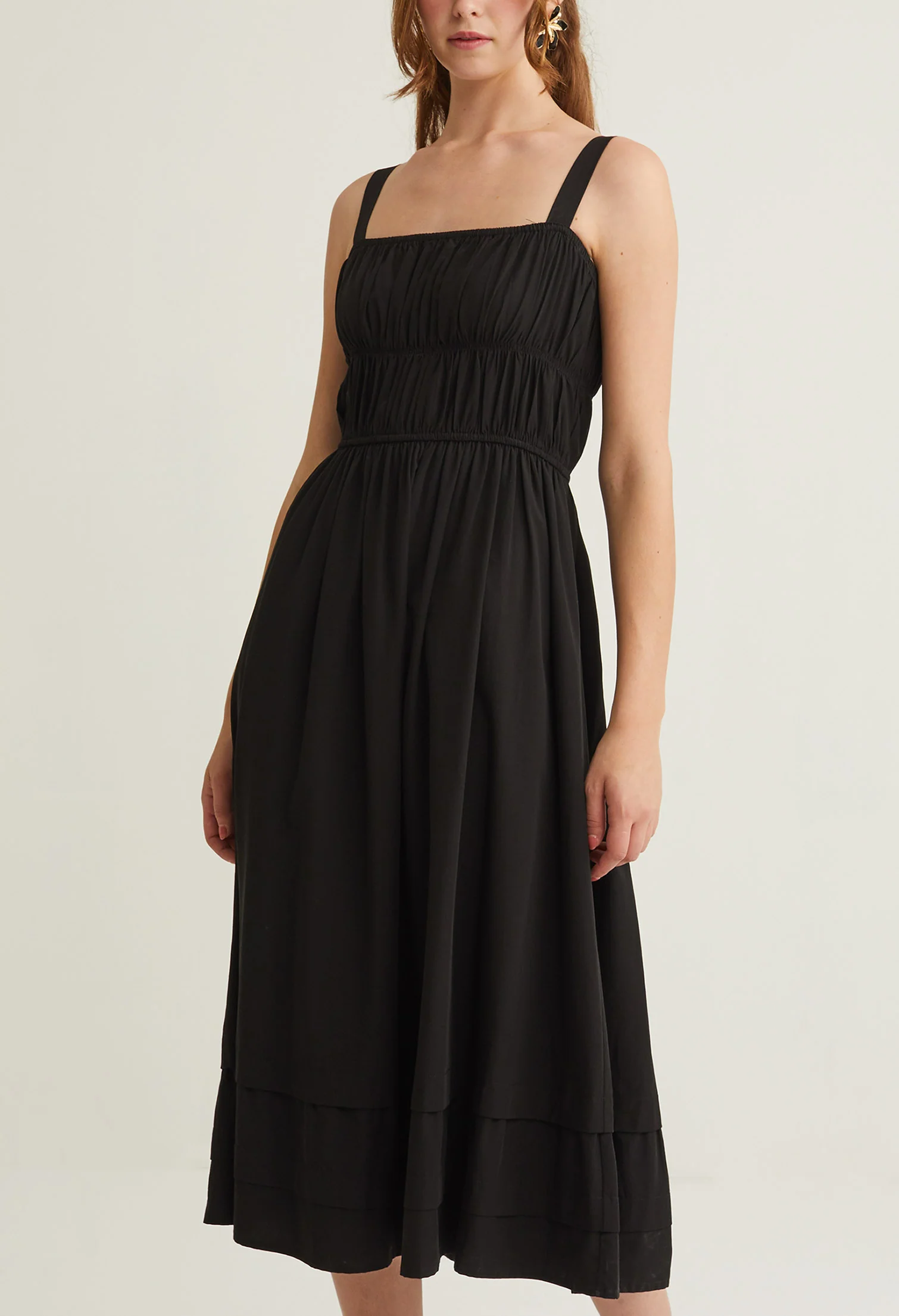 Pleated Sweetheart Midi Dress