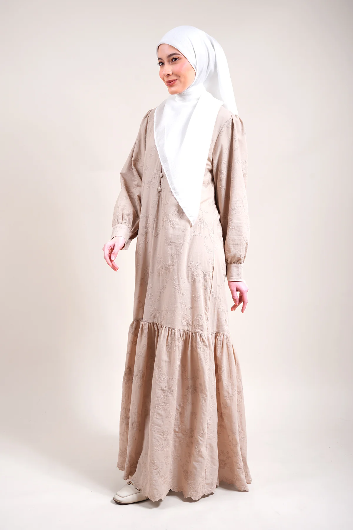 Jazmine Embroidery Jubah