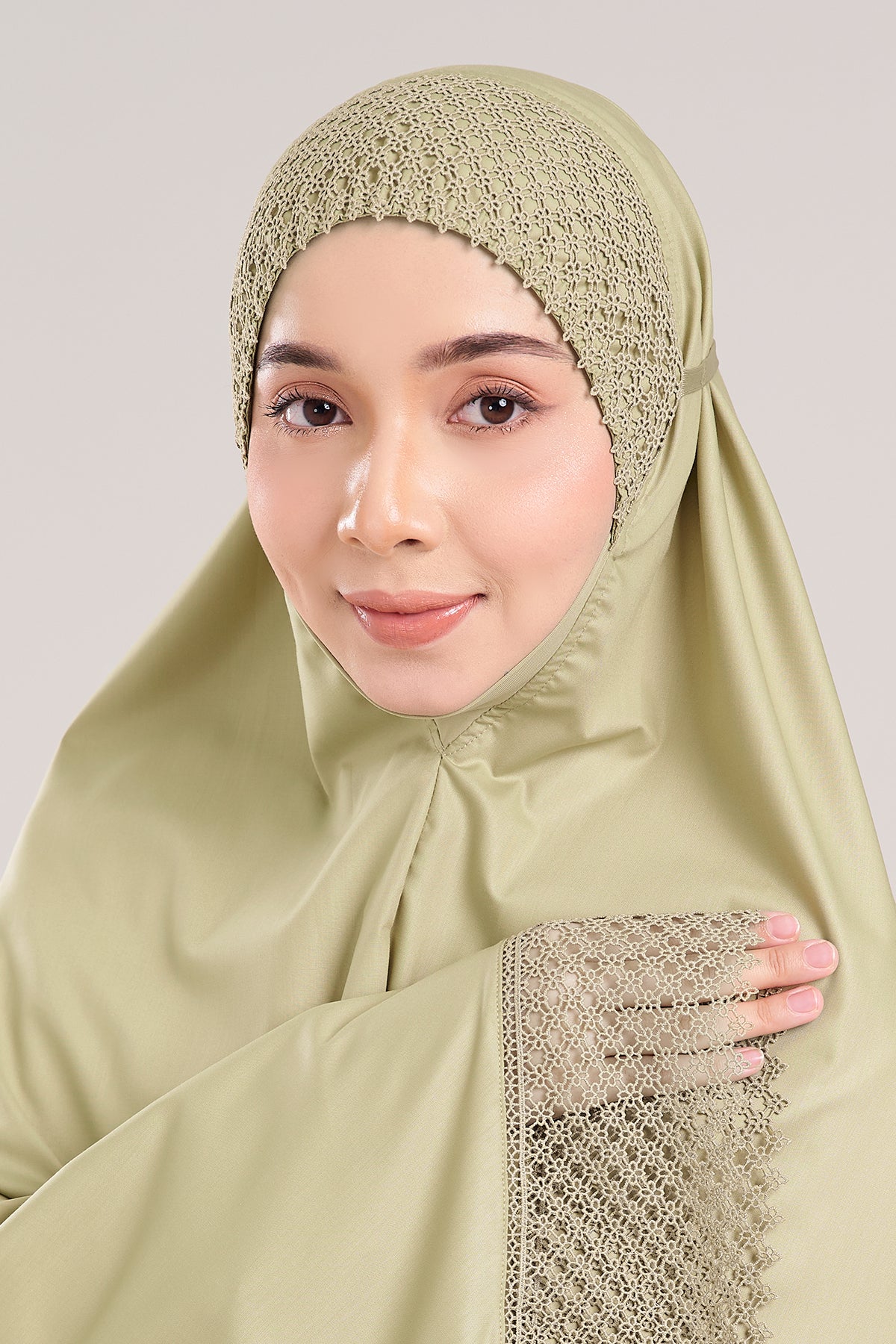 Telekung Modish Akira