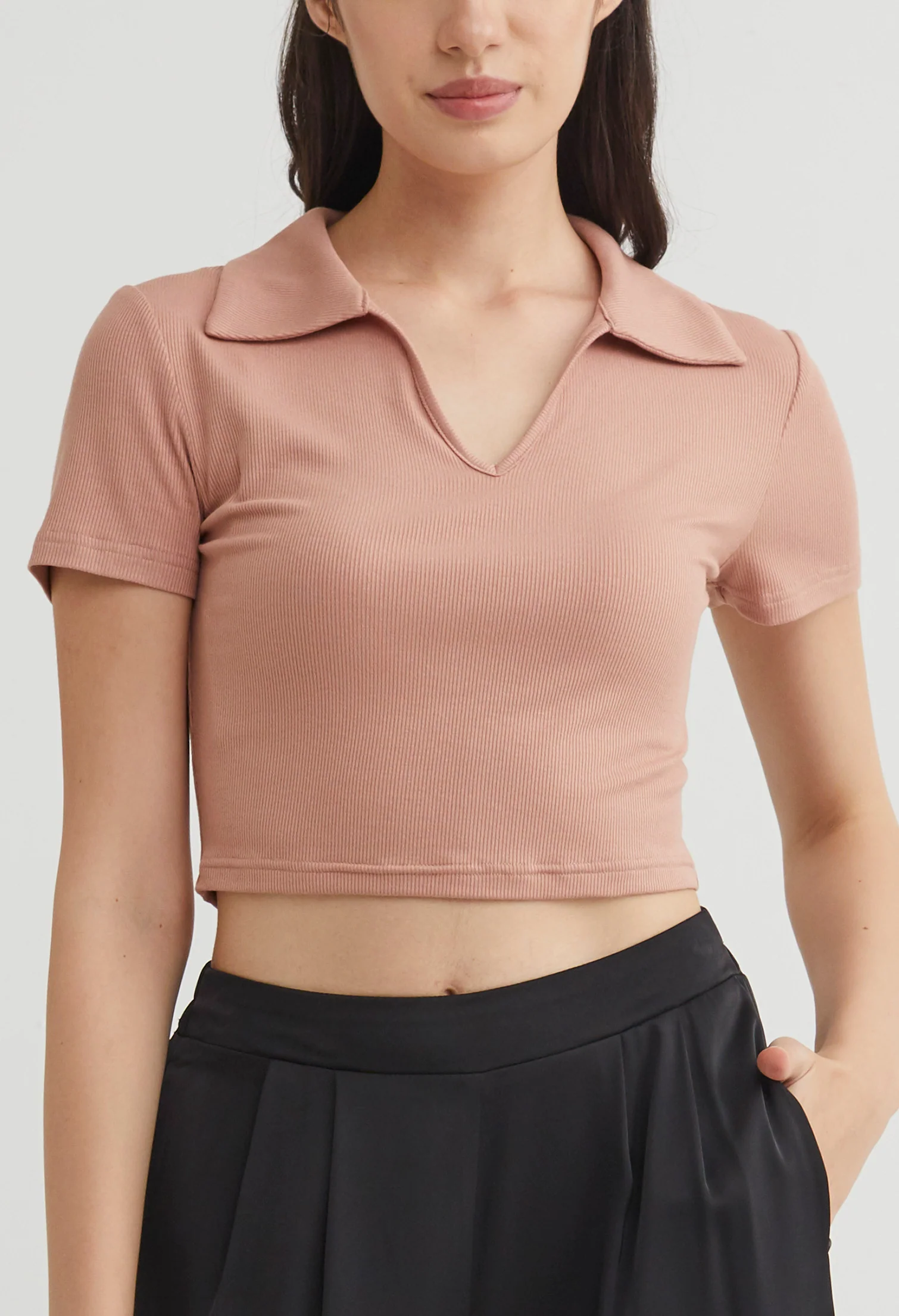 Ribbed Collared Cropped Top