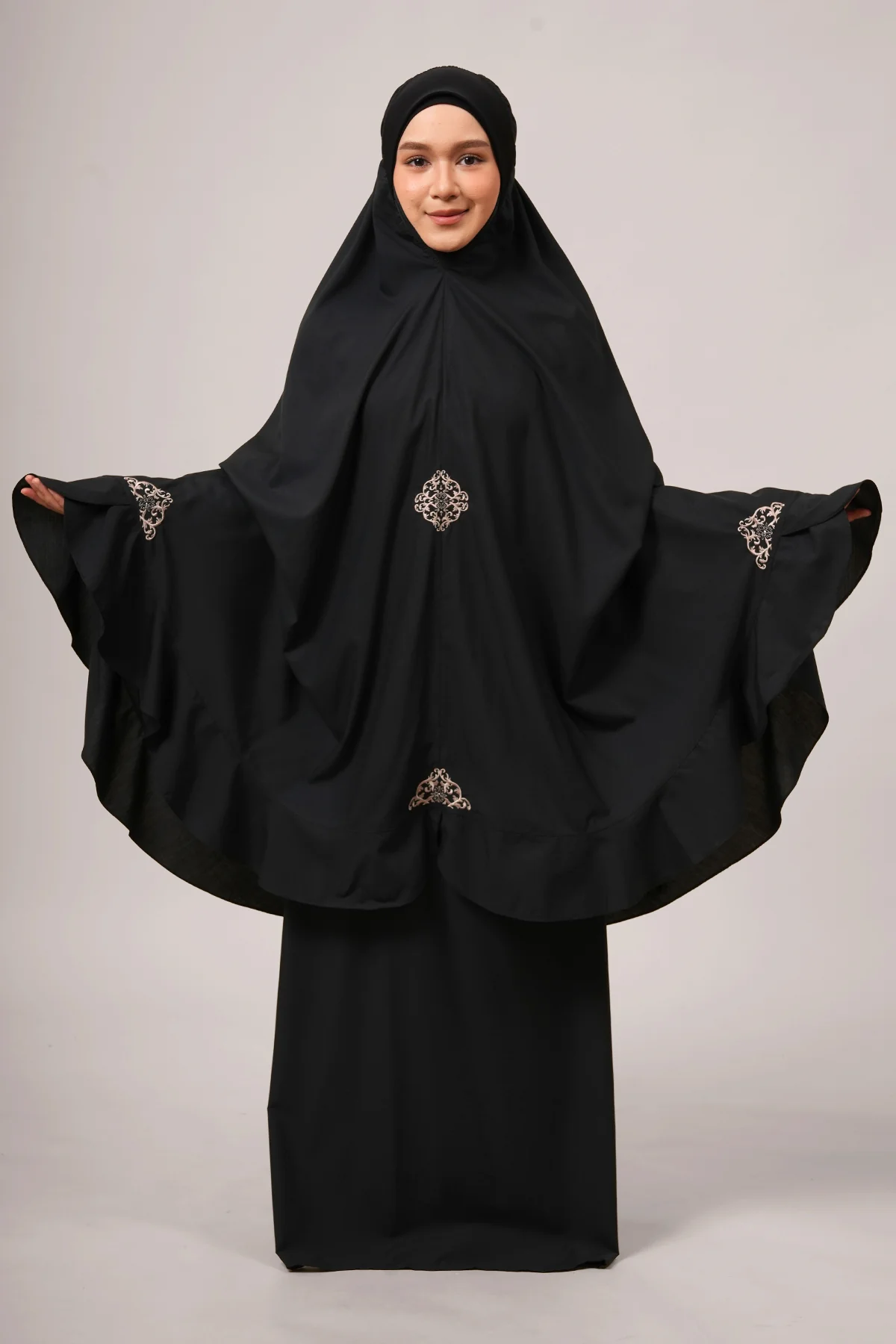 Telekung Maharani Broderie Sabira