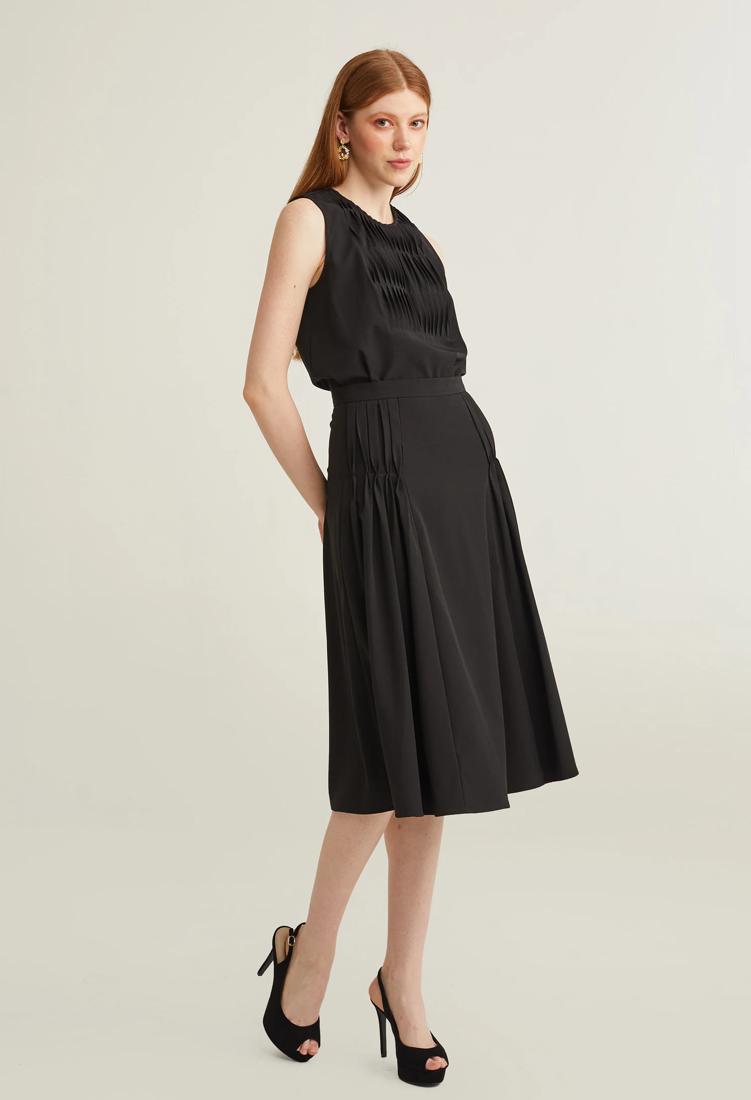 Twist Pleated Umbrella Midi Skirt