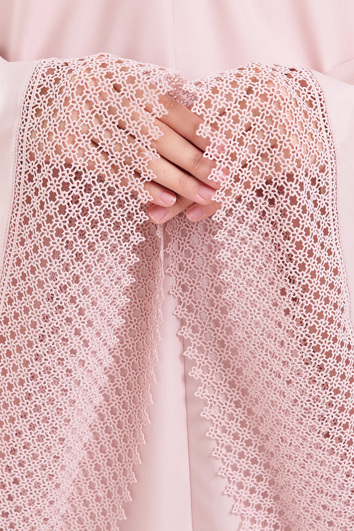 Telekung Modish Akira