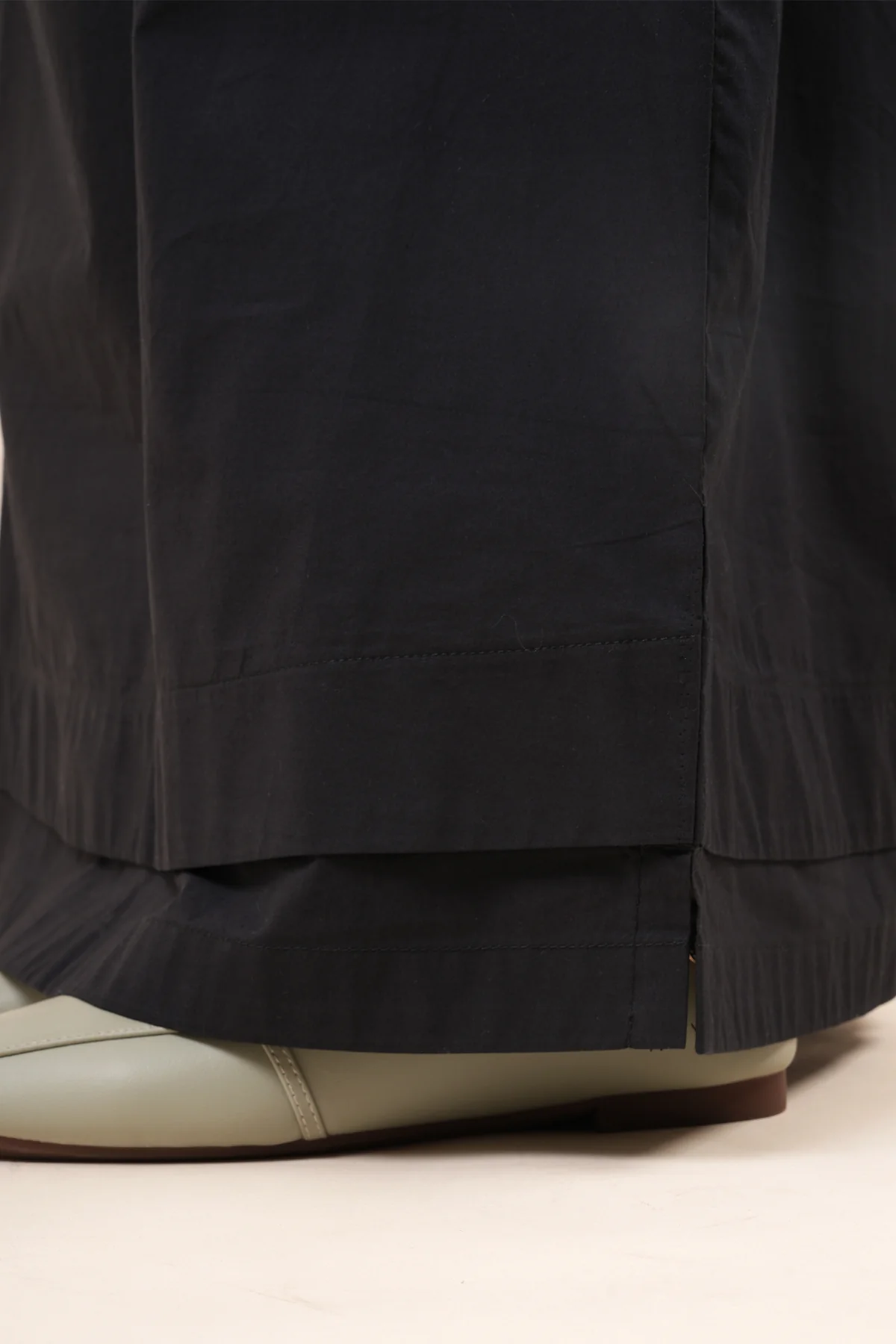 Neera Embroidery Jubah