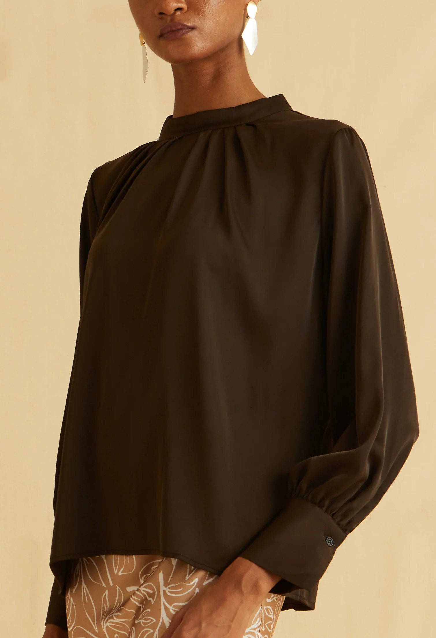 Poised Mandarin Long Sleeves Top