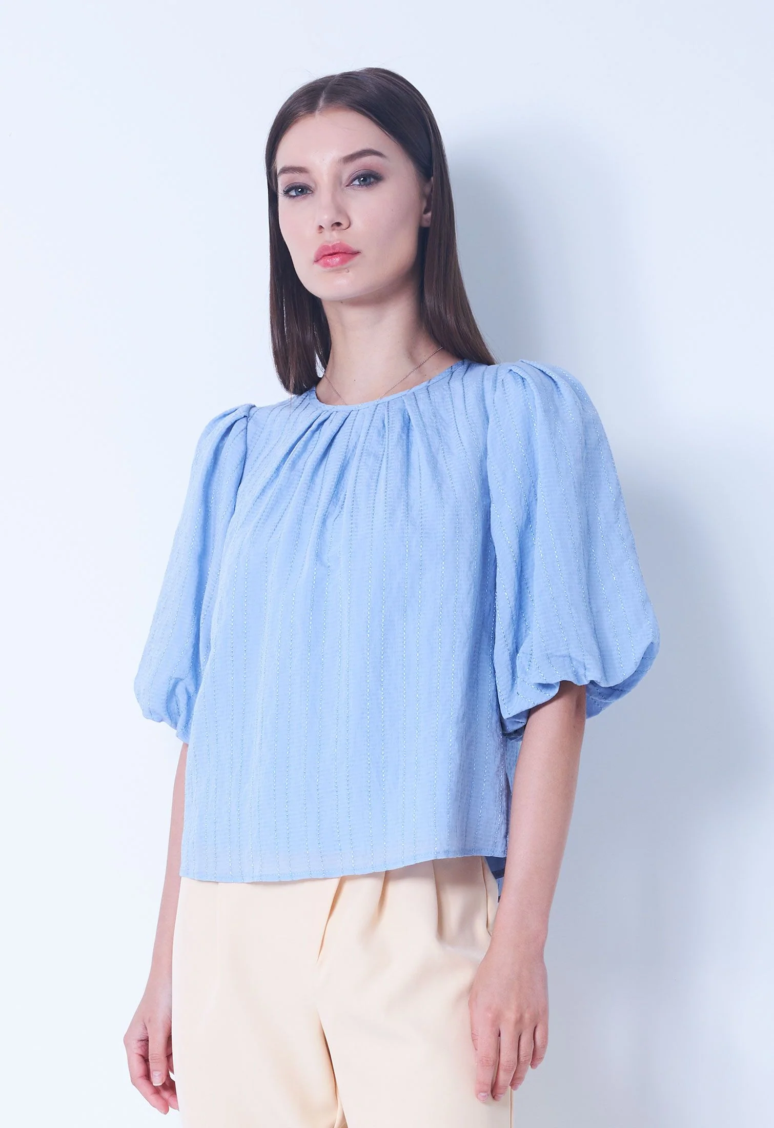 Thread Stripe Balloon Sleeve Top