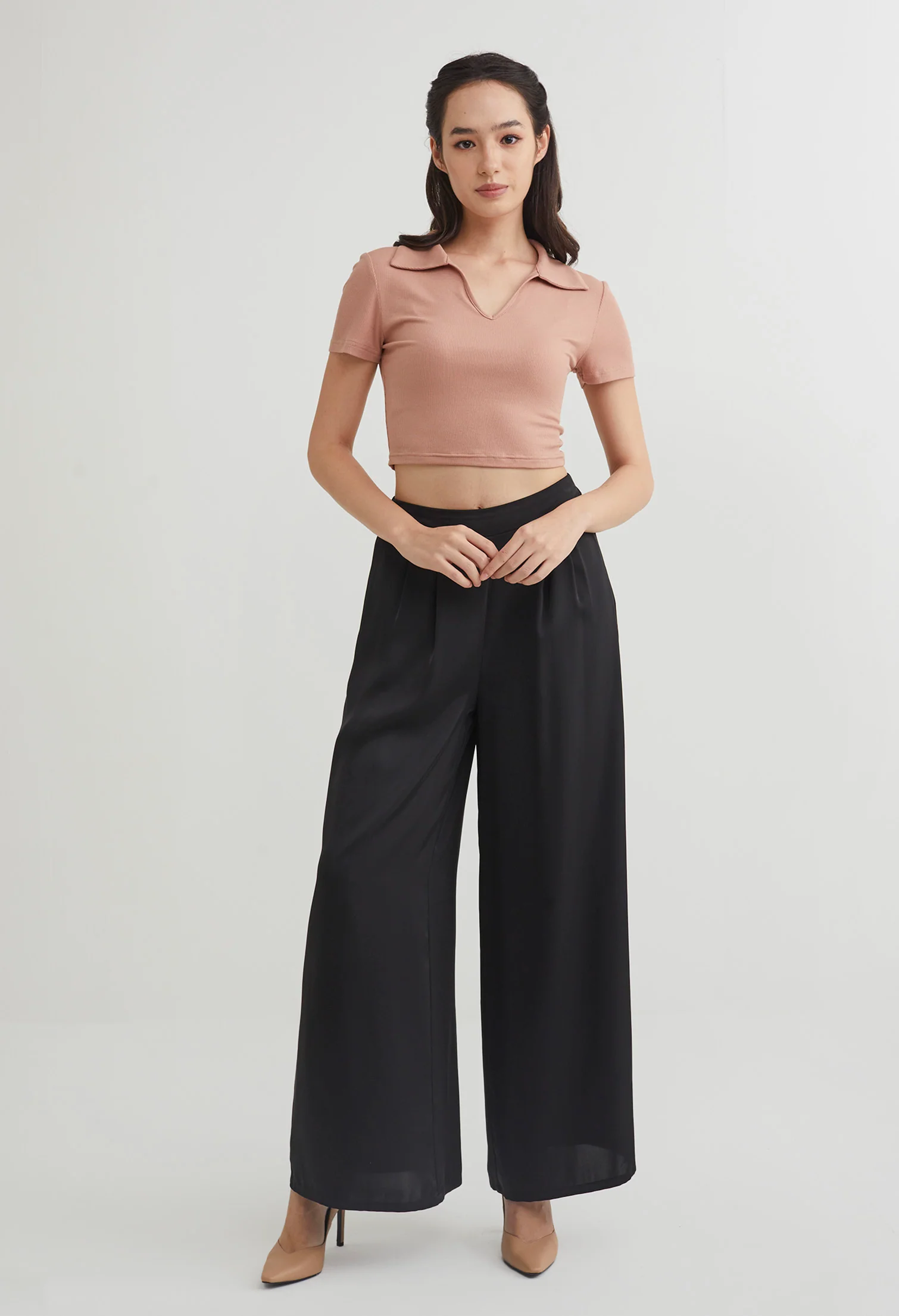 Ribbed Collared Cropped Top
