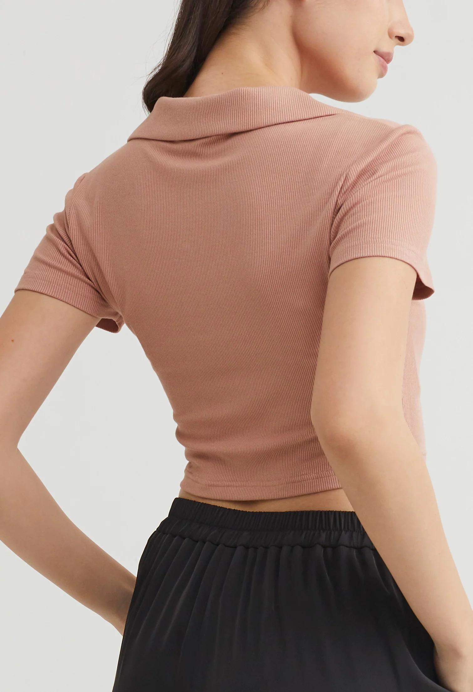 Ribbed Collared Cropped Top