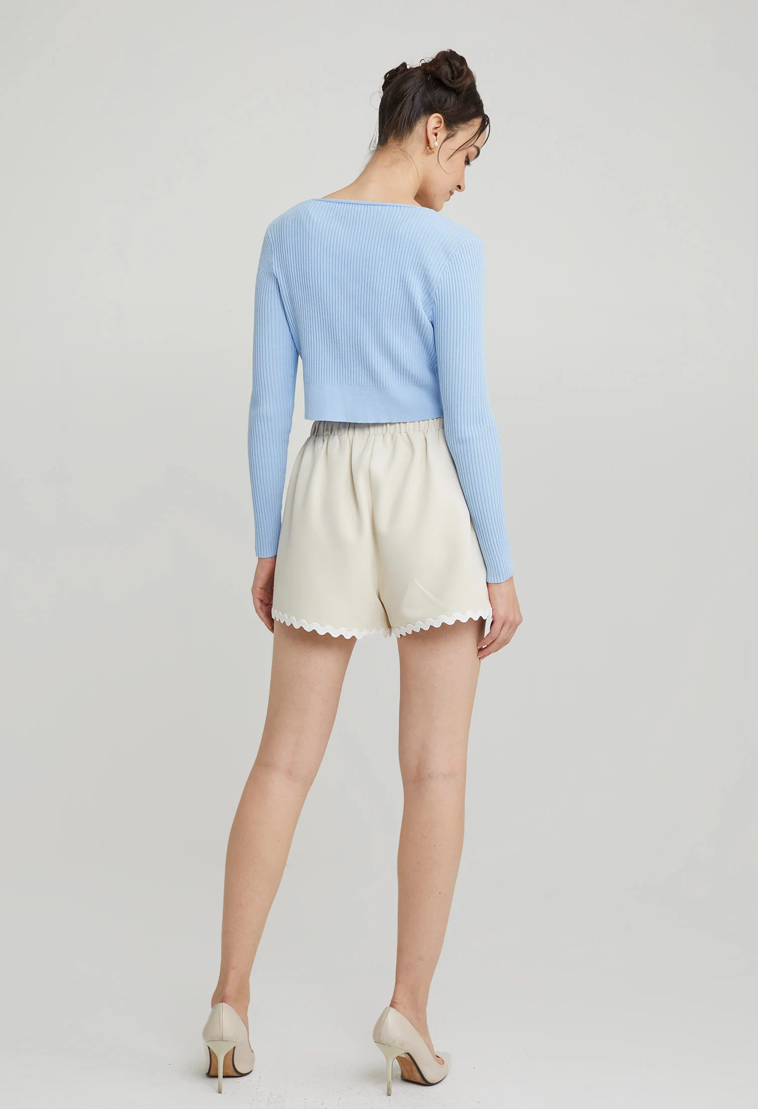 Pearly Sweet Cropped Cardigan