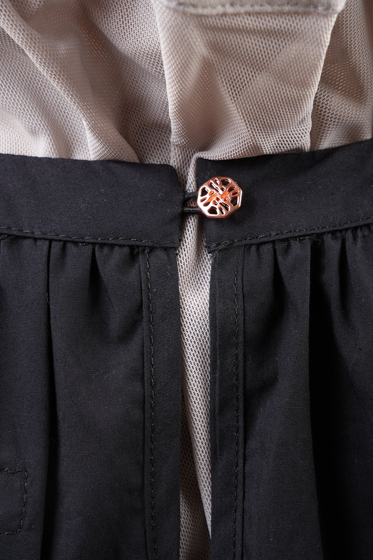 Neera Embroidery Jubah