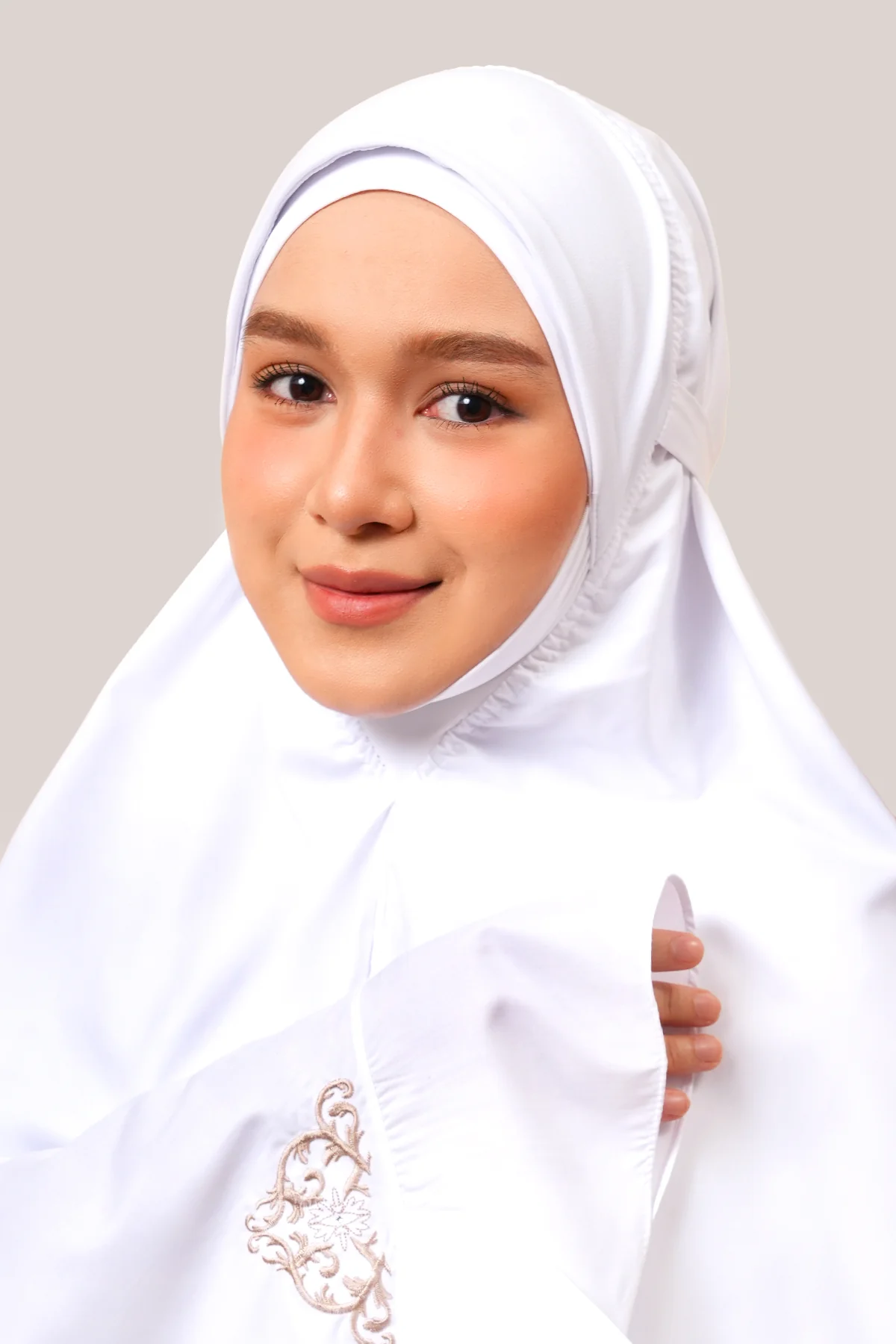 Telekung Maharani Broderie Sabira