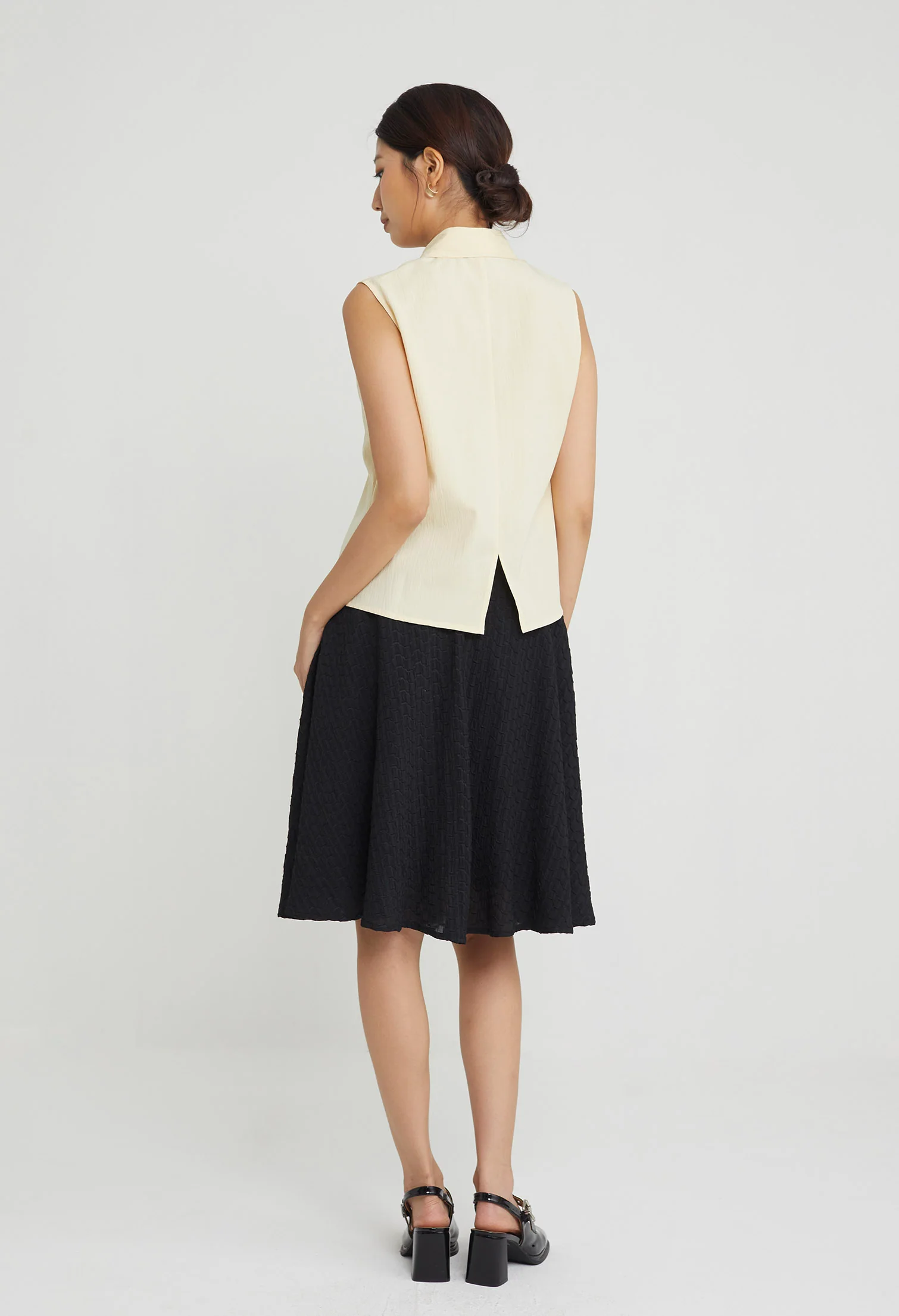 Breezy Bloom Collared Top