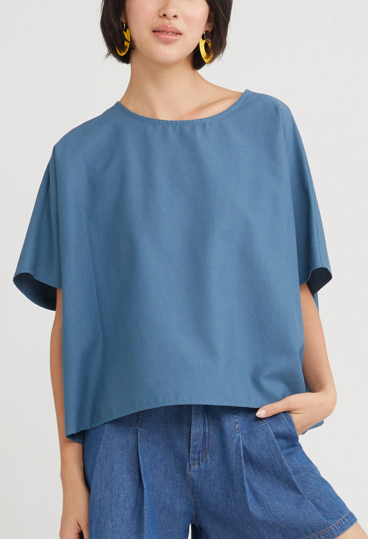 Round Neck Straight Cut Blouse