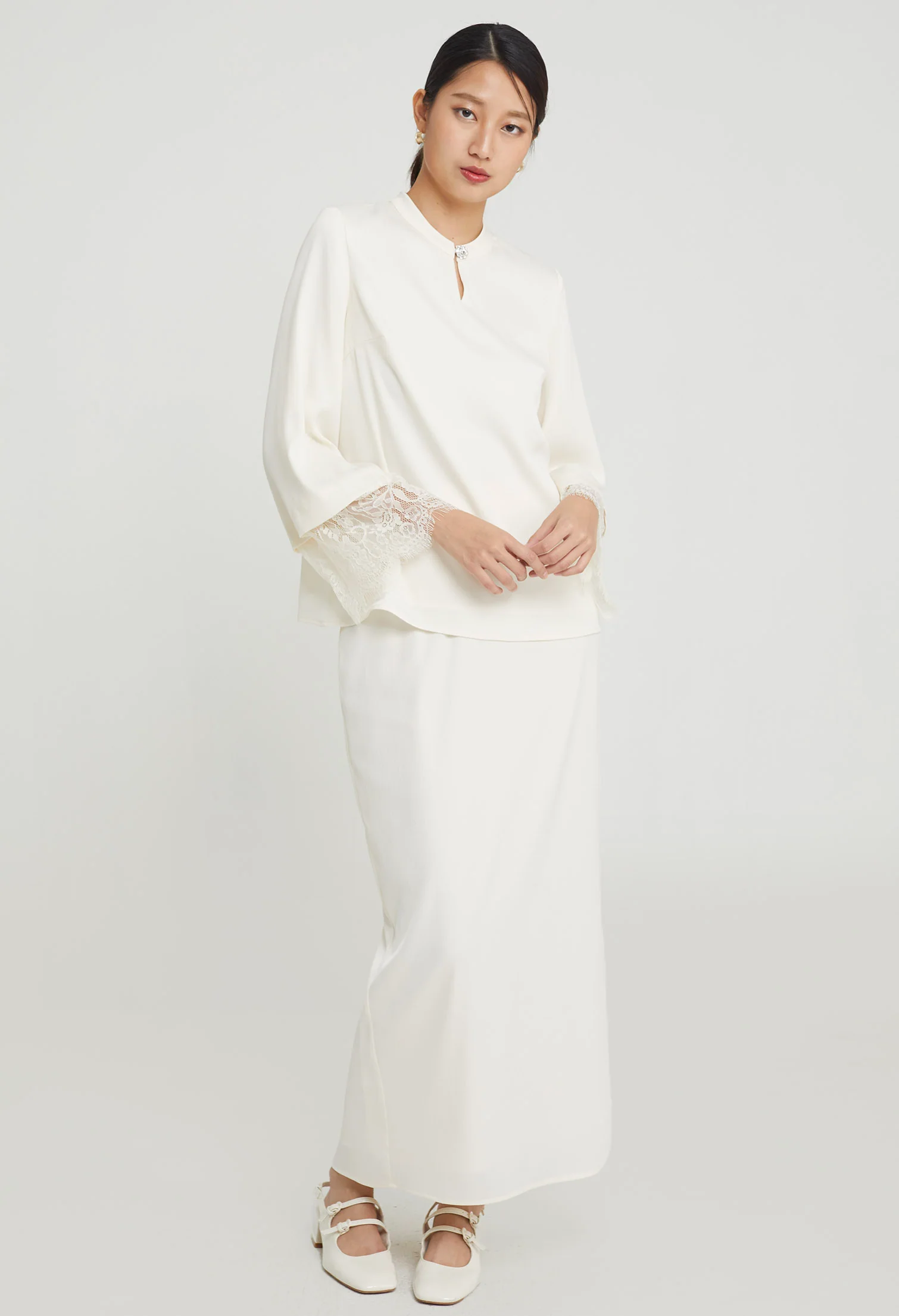 Modern Matte Eyelash Sleeves Blouse