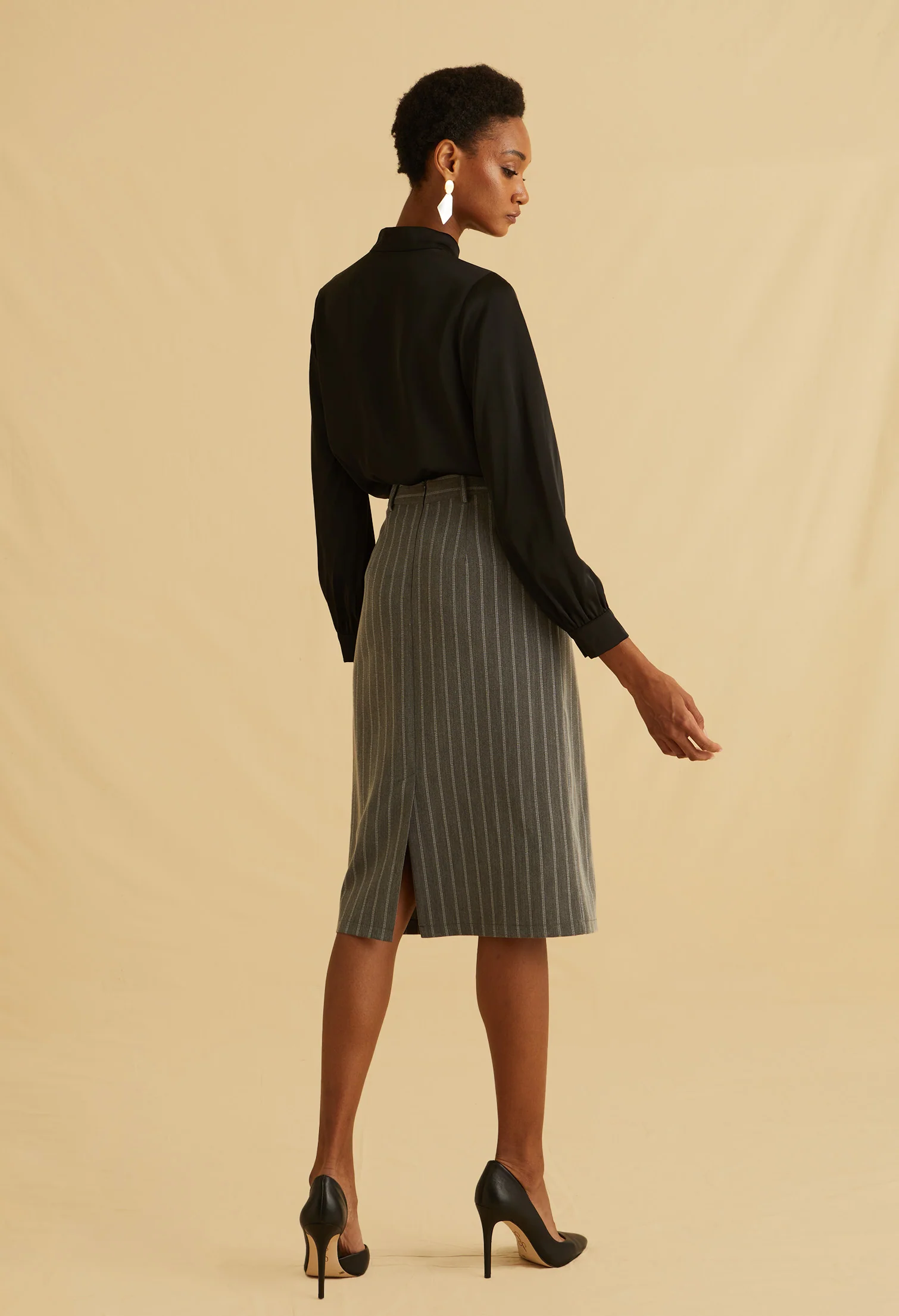 Sharp Line Midi Skirts