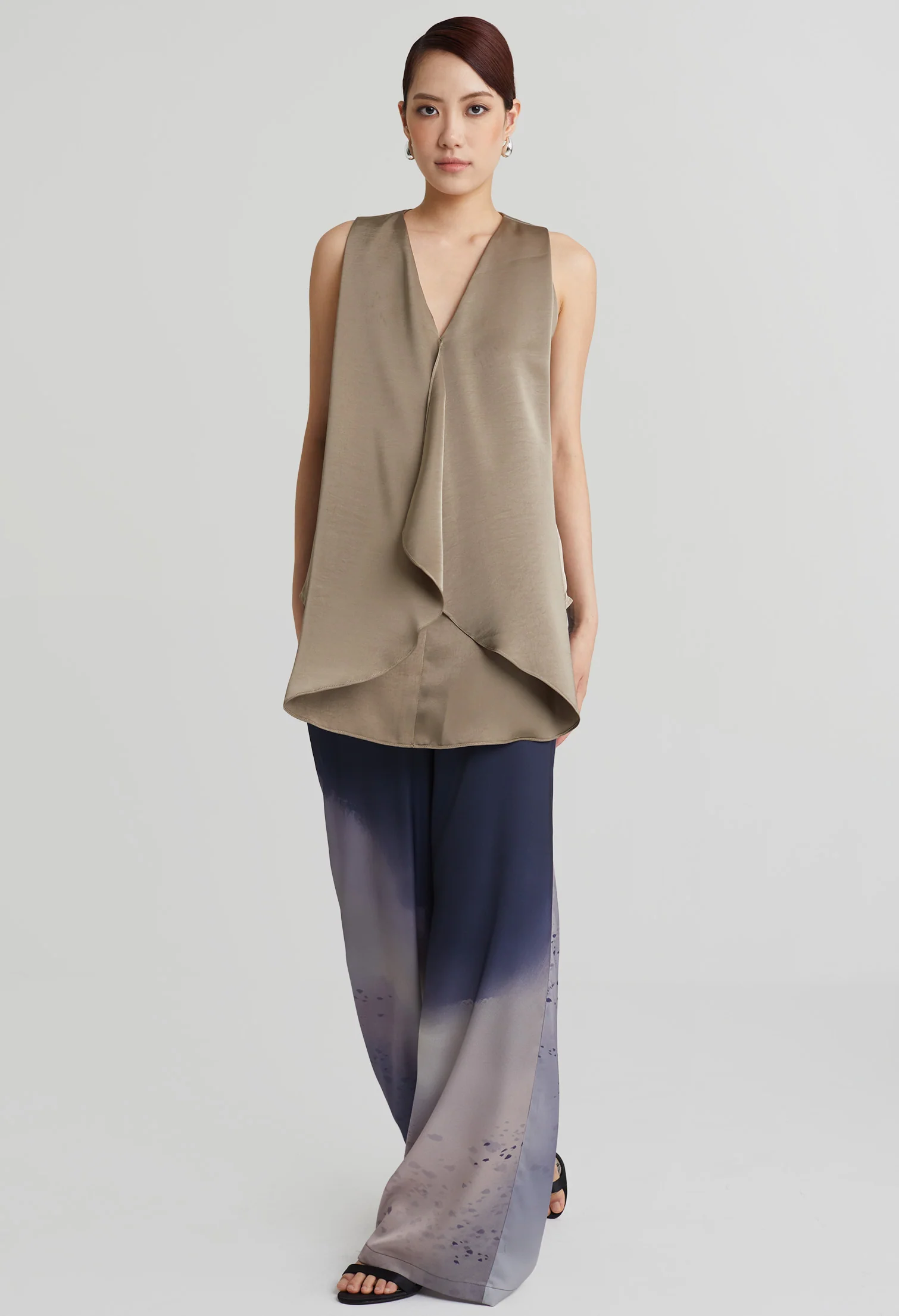 nichii X NURITA HARITH Elegant Two-way Flou Sleeveless Top