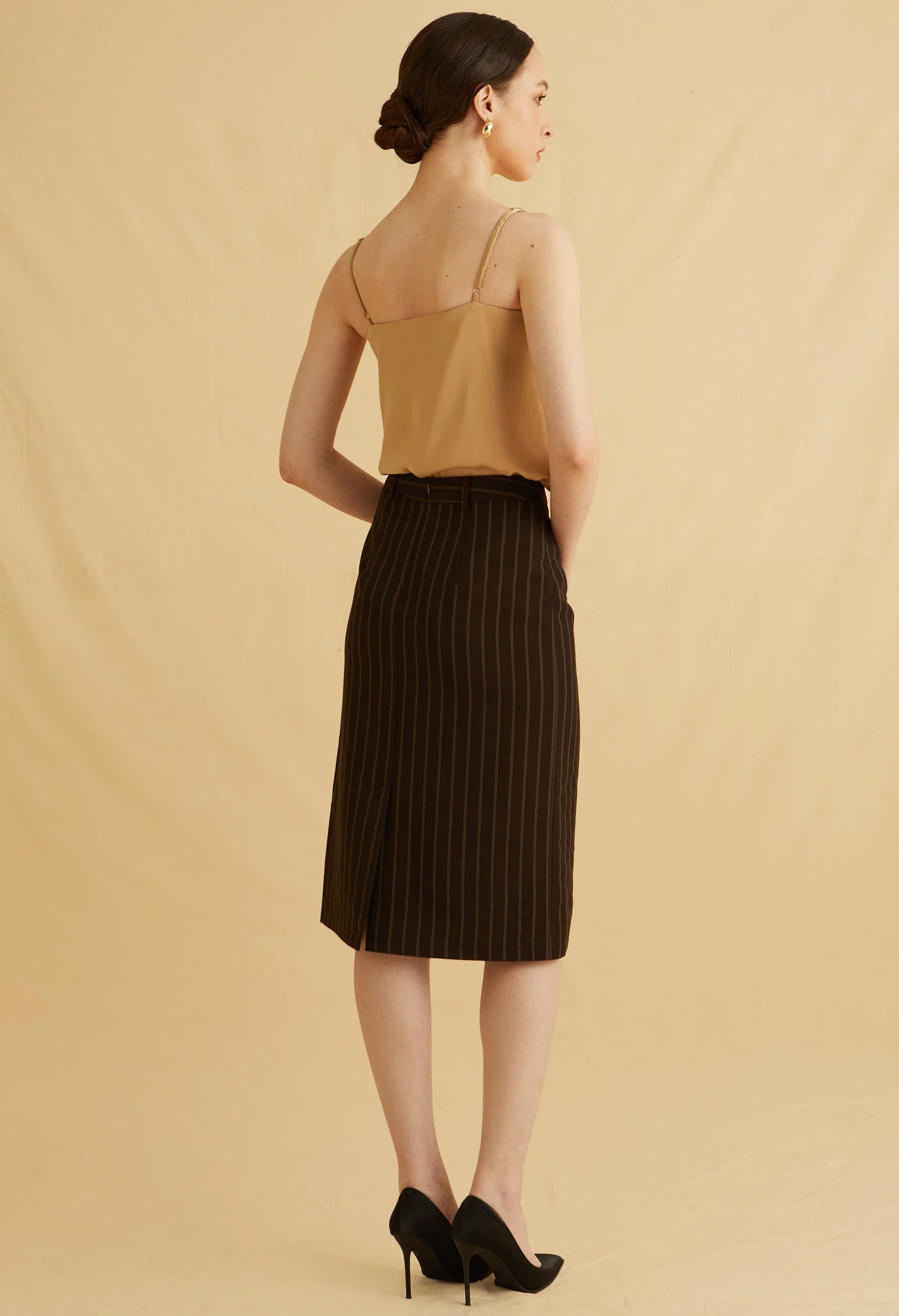 Sharp Line Midi Skirts
