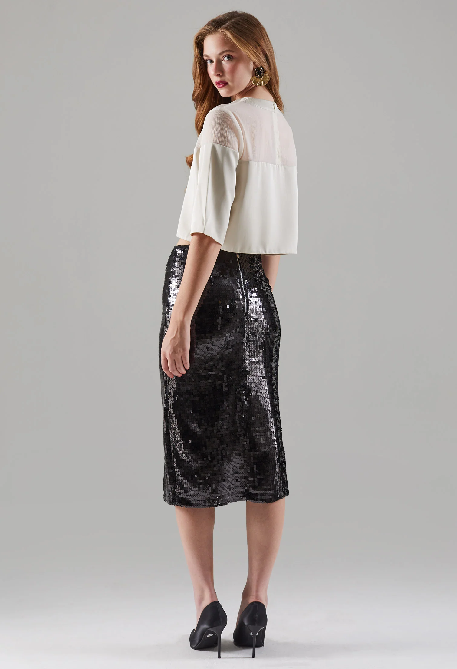 Classic Round Neck Crop Top