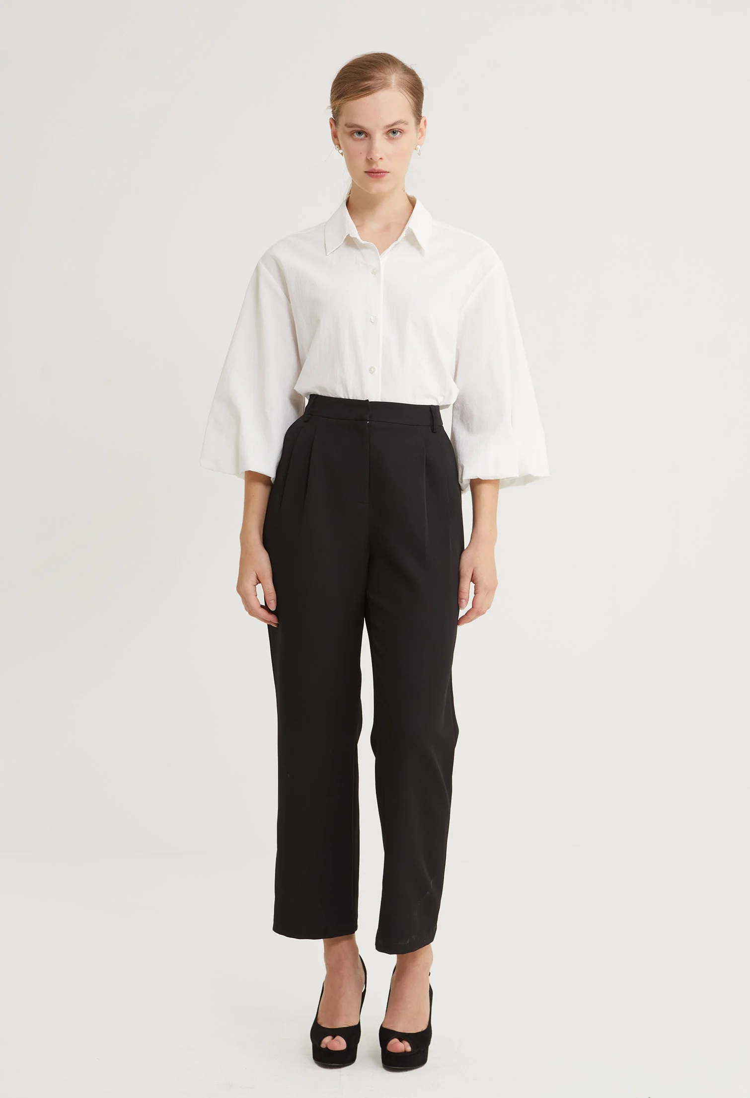 Metropolitan Straight Cut Pants