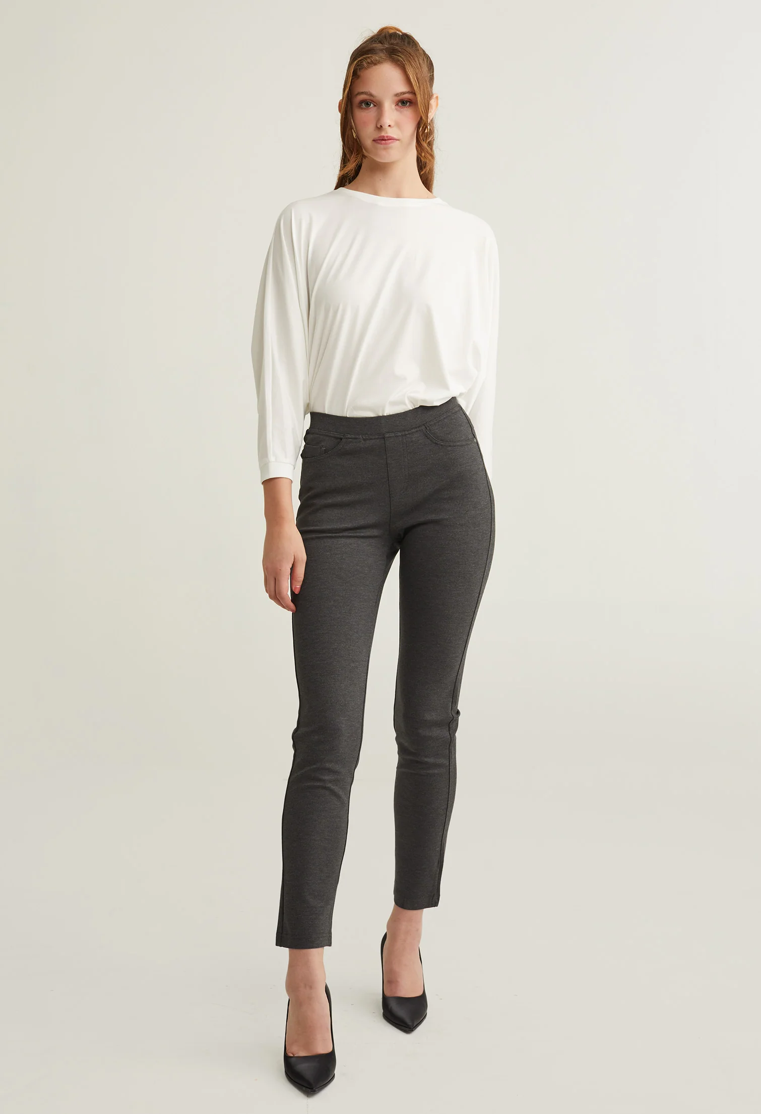 Tapered Elastic Trousers