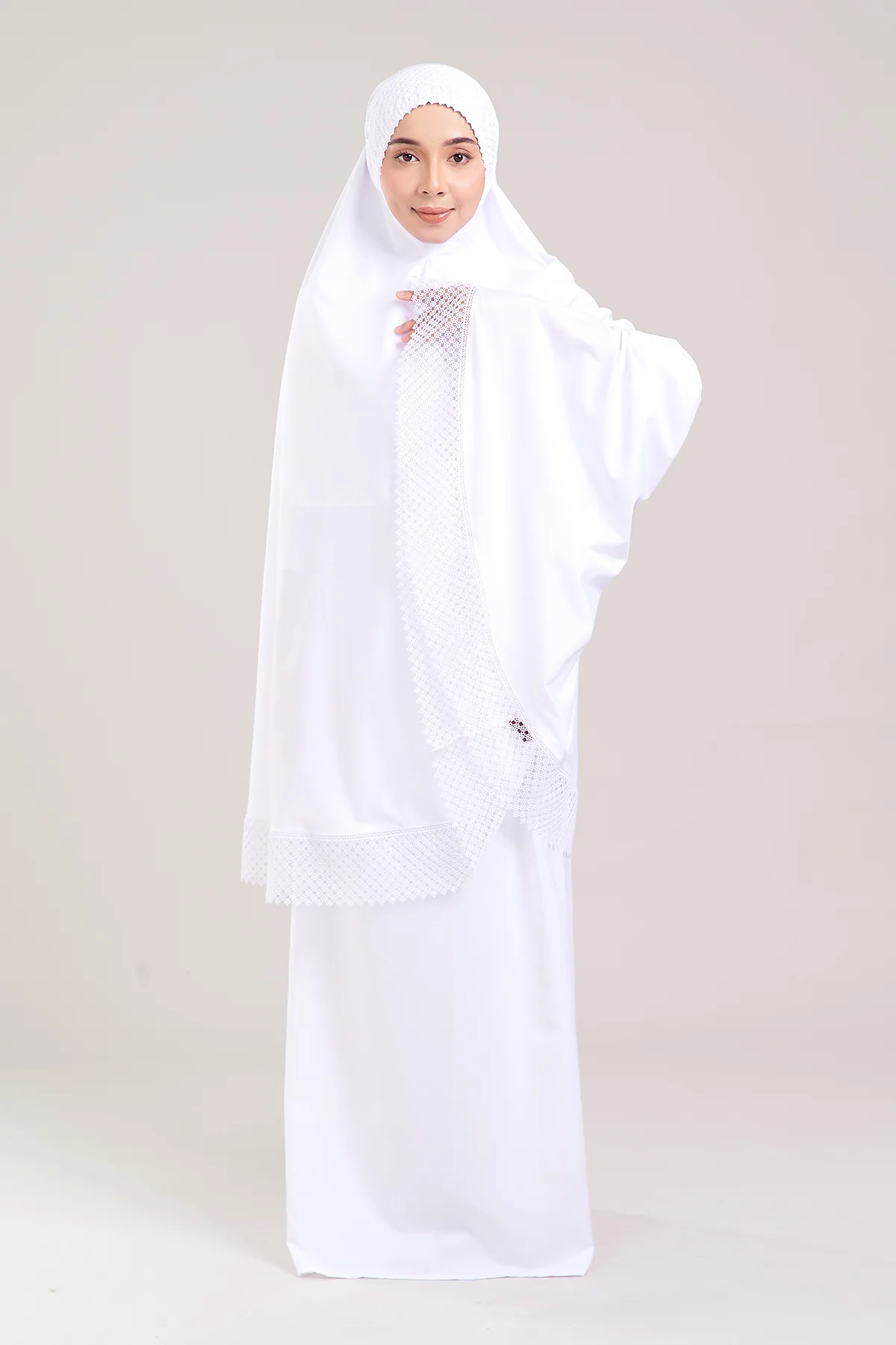 Telekung Modish Akira