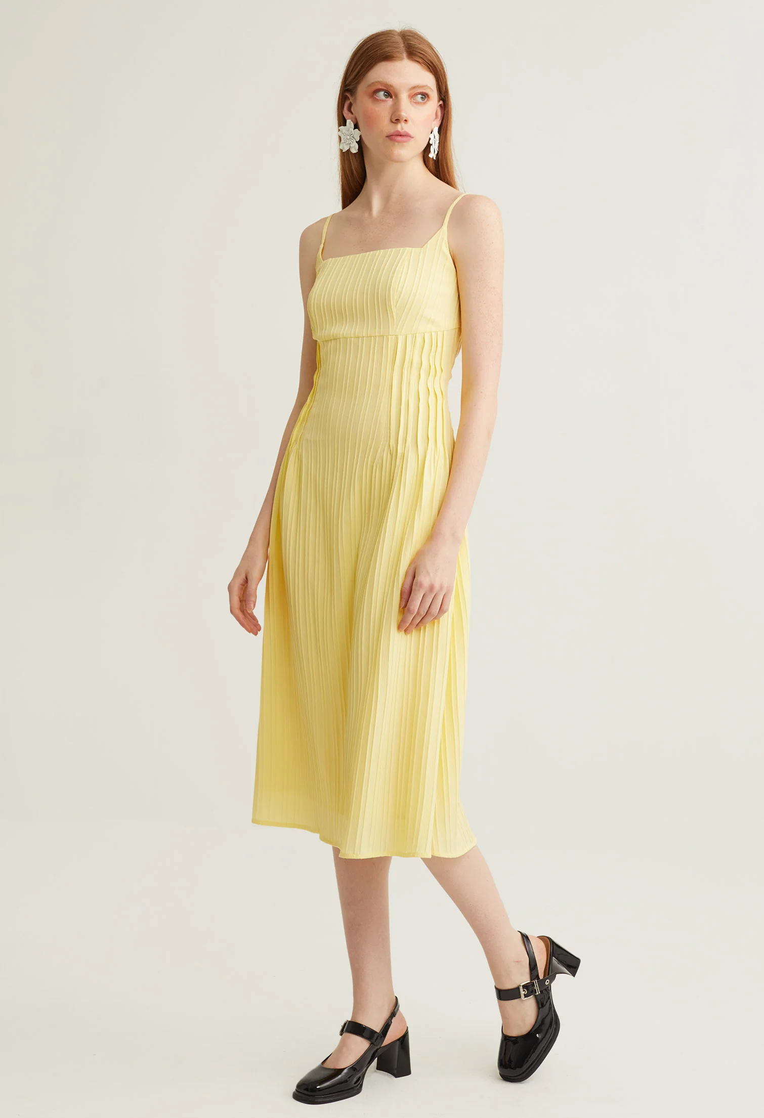 Squared Neck Pleated Midi Dress