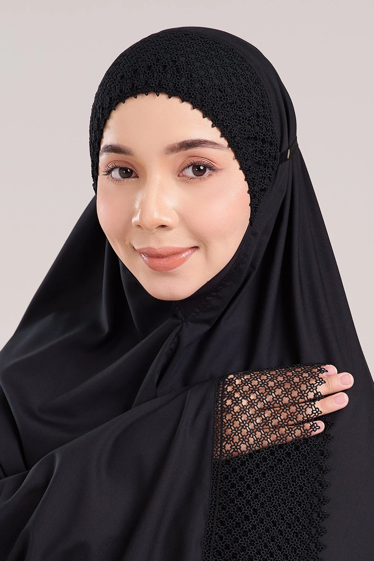 Telekung Modish Akira