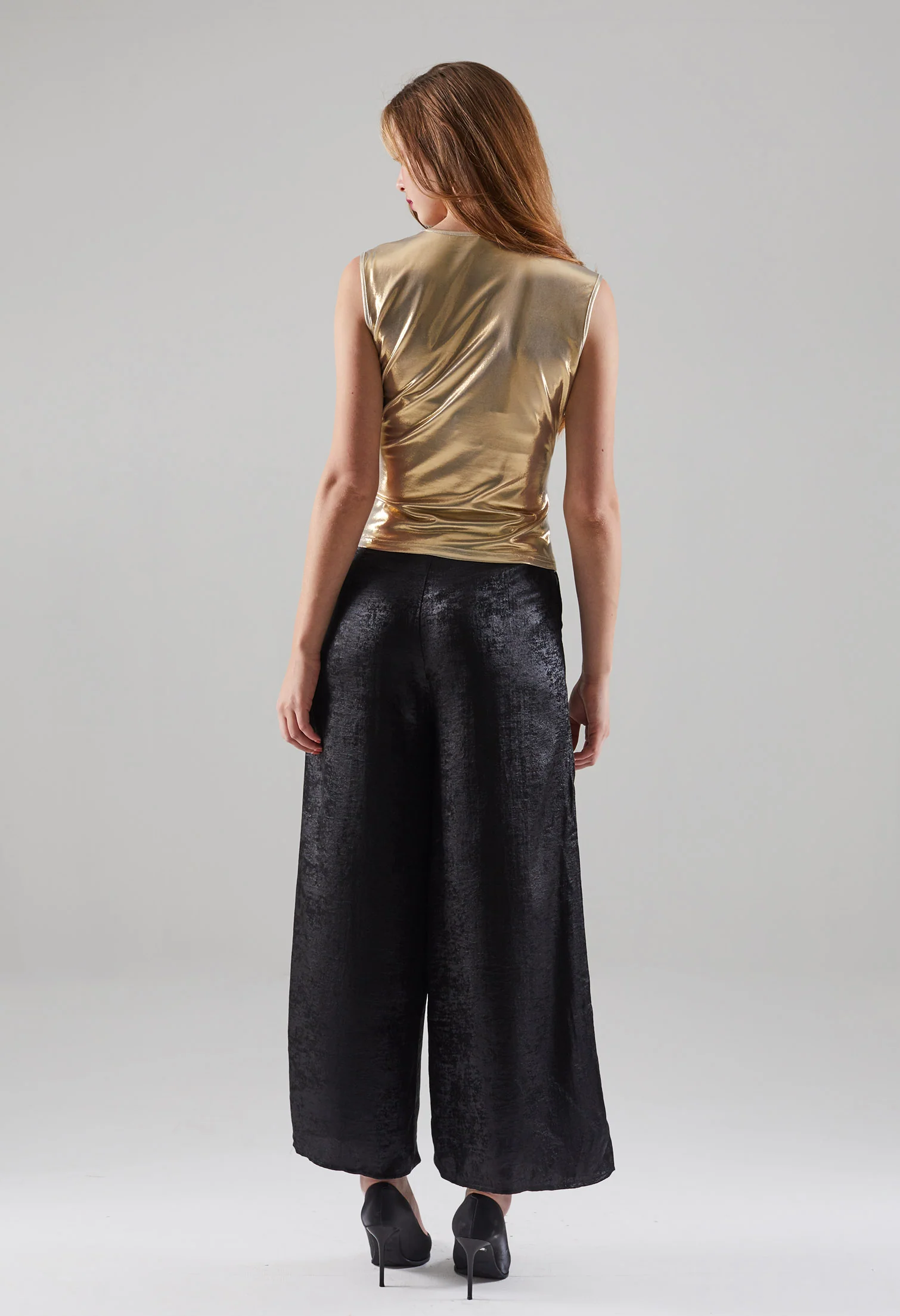 Metallic Ruched Sleeveless Top